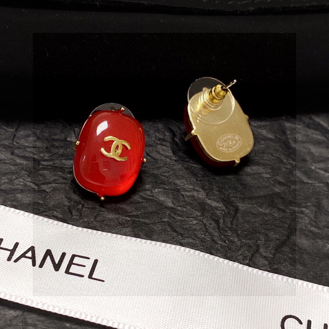 图片[5]-P90 Chanel 🇫🇷香奈儿双C耳钉 这款随意搭配都是非常好看百搭时尚单品 🎁日常款 很修饰脸型 很上档次的 很优雅气质 香香的耳钉实在是太精致了、淑女大气 真的🥰🥰🥰9.25银针💙.-高仿包包