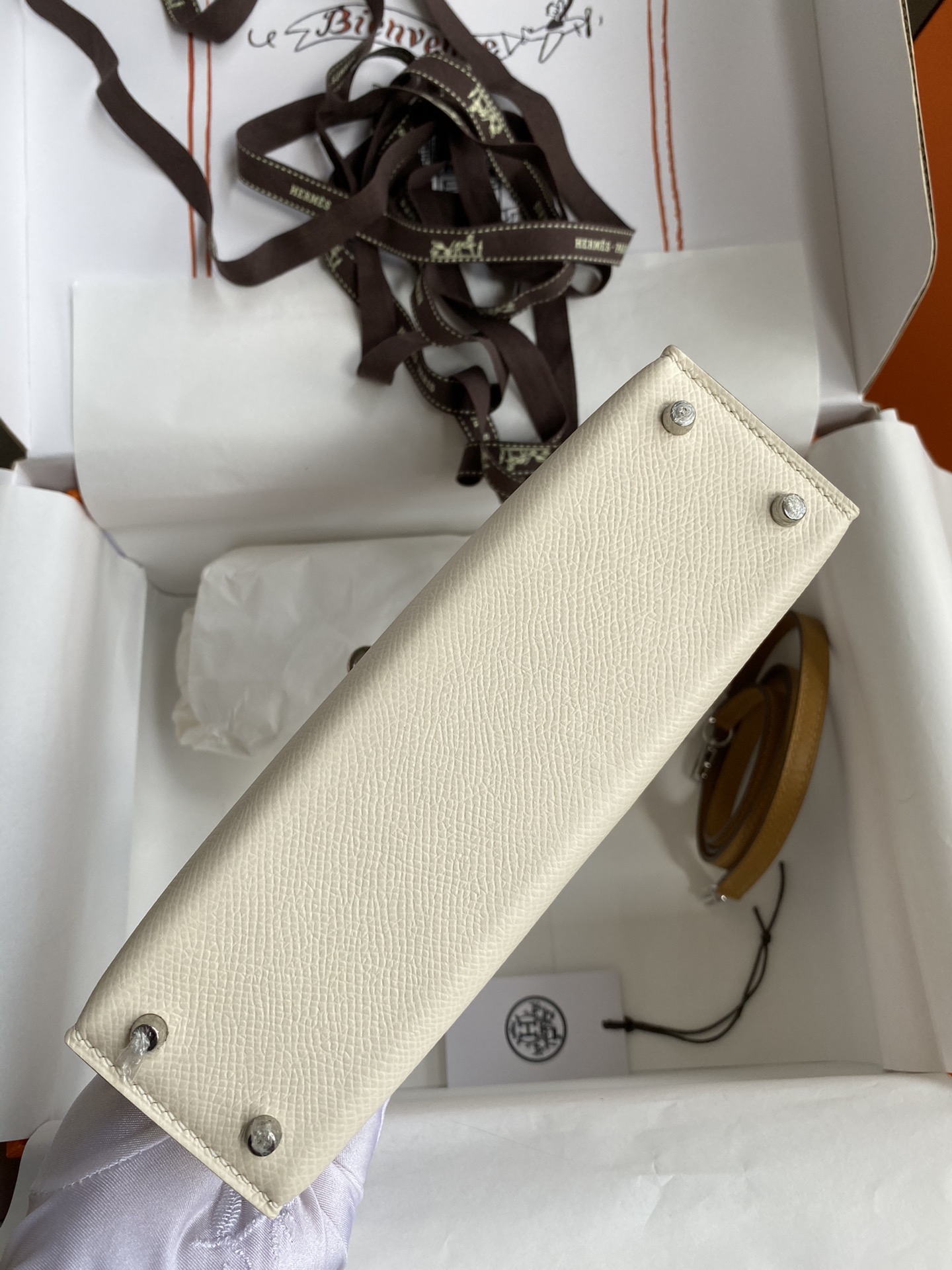 图片[3]-全手缝👉二代Mini Kelly 19cm 进口Epsom皮 奶油白拼芝麻色拼小鸡黄 银扣-高仿包包