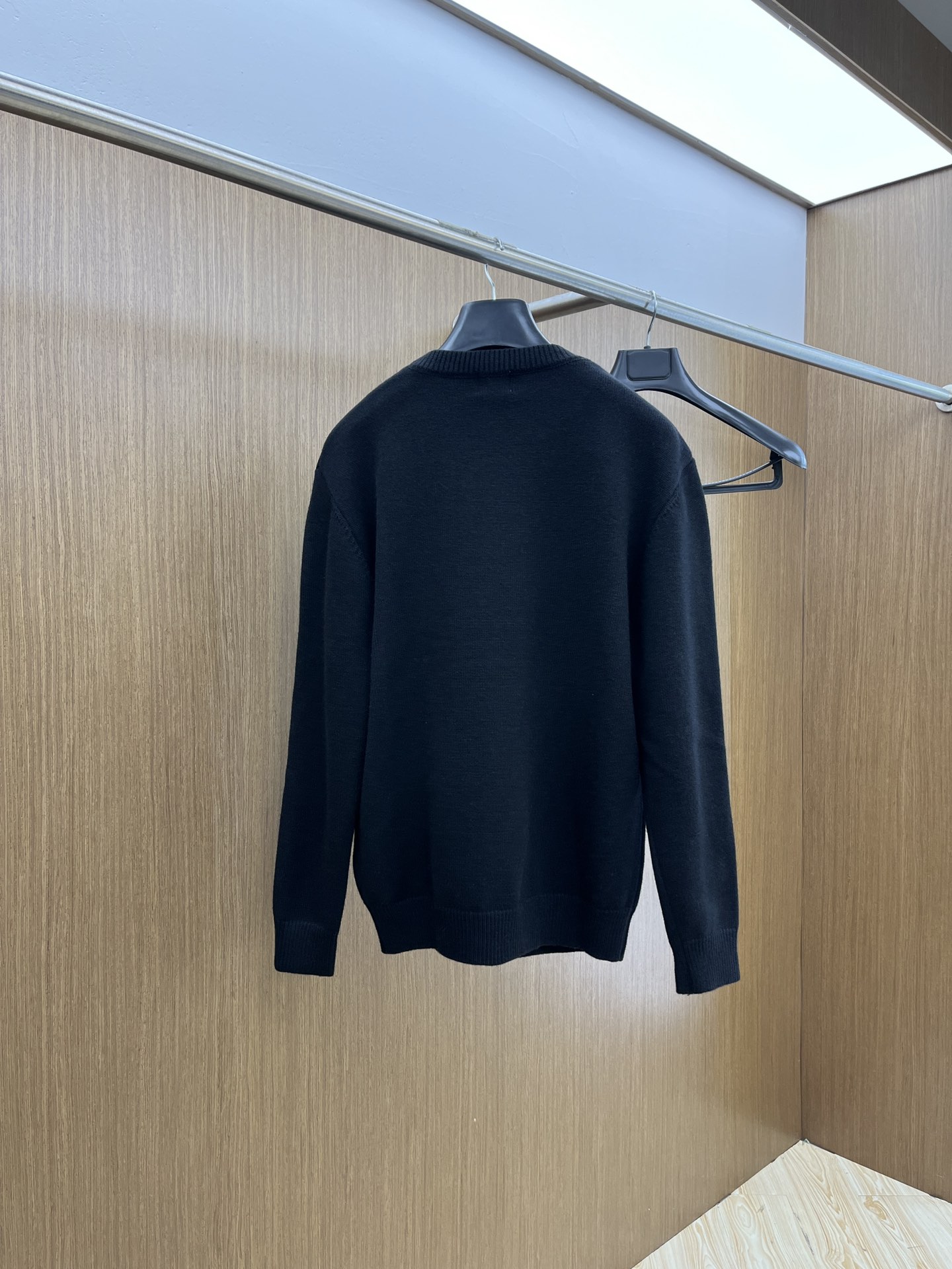 图片[9]-P560 Burberry 24ss秋冬新品胸口品牌logo标识图案毛衣专供狠货进口原版科技羊毛精纺！精细针织一体色彩混织纯手工技艺呈现 档次极高凸显衣着品味与奢华 工艺精湛！定制原版工艺螺纹上身帅到爆fh z z码数：Ｓ-XL-高仿包包