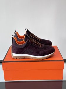 Hermes sneakers upper calfskin and mesh patchwork to create imported material texture full of lightweight sole decorated with color clashing patterns to create a versatile fashion style P680 Size: 38-44 (45 customized)