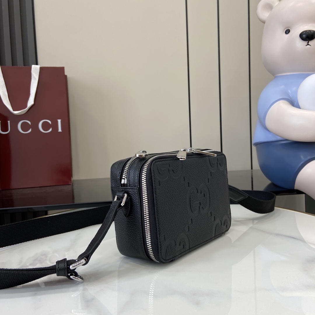 图片[2]-p1020 GUCCI Emblem系列超柔软荔克色压花/全皮链条包
型号：816958
尺寸：26（长）x 17（宽) x 9cm（厚）
颜色：黑色全皮/
意大利创作-高仿包包