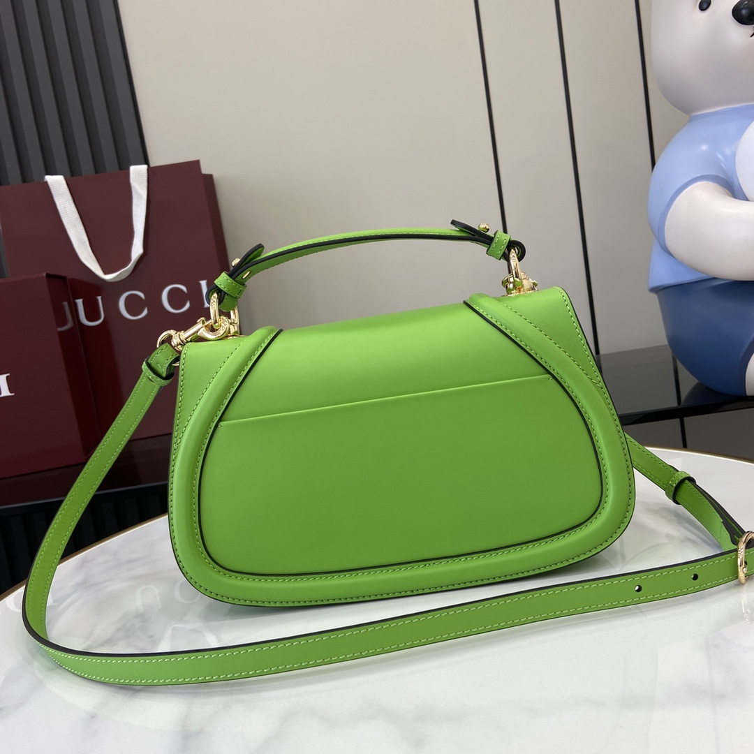 图片[3]-p1500 GUCCIGucci品牌标识符号在每一季都会透过不同手法焕新演绎全新设计双G图案风格张扬夺目这款手袋采用提手设计、可斜挎令经典材质焕发出现代气息配以进口牛皮对版打磨五金纹路清晰质感细腻
型号：815714
尺寸：27（长）x 17（高）x 7cm（厚）
颜色：青绿色全皮/
意大利创作-高仿包包