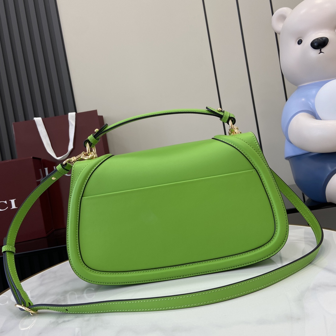图片[3]-p1680 GUCCIGucci Blondie系列中号手提包
Gucci Blondie系列全新手袋饰有在20世纪70年代初期首次亮相的品牌系列经典标识巧妙结合传承魅力与当代风尚出色诠释品牌经典设计与现代精髓这款中号手提包甄选米色和深棕色Original GG帆布打造配有可拆卸可调节皮革肩带
型号：815716
尺寸：32（长）x 17（高）x 10cm（厚）
颜色：青绿色全皮/
意大利创作-高仿包包