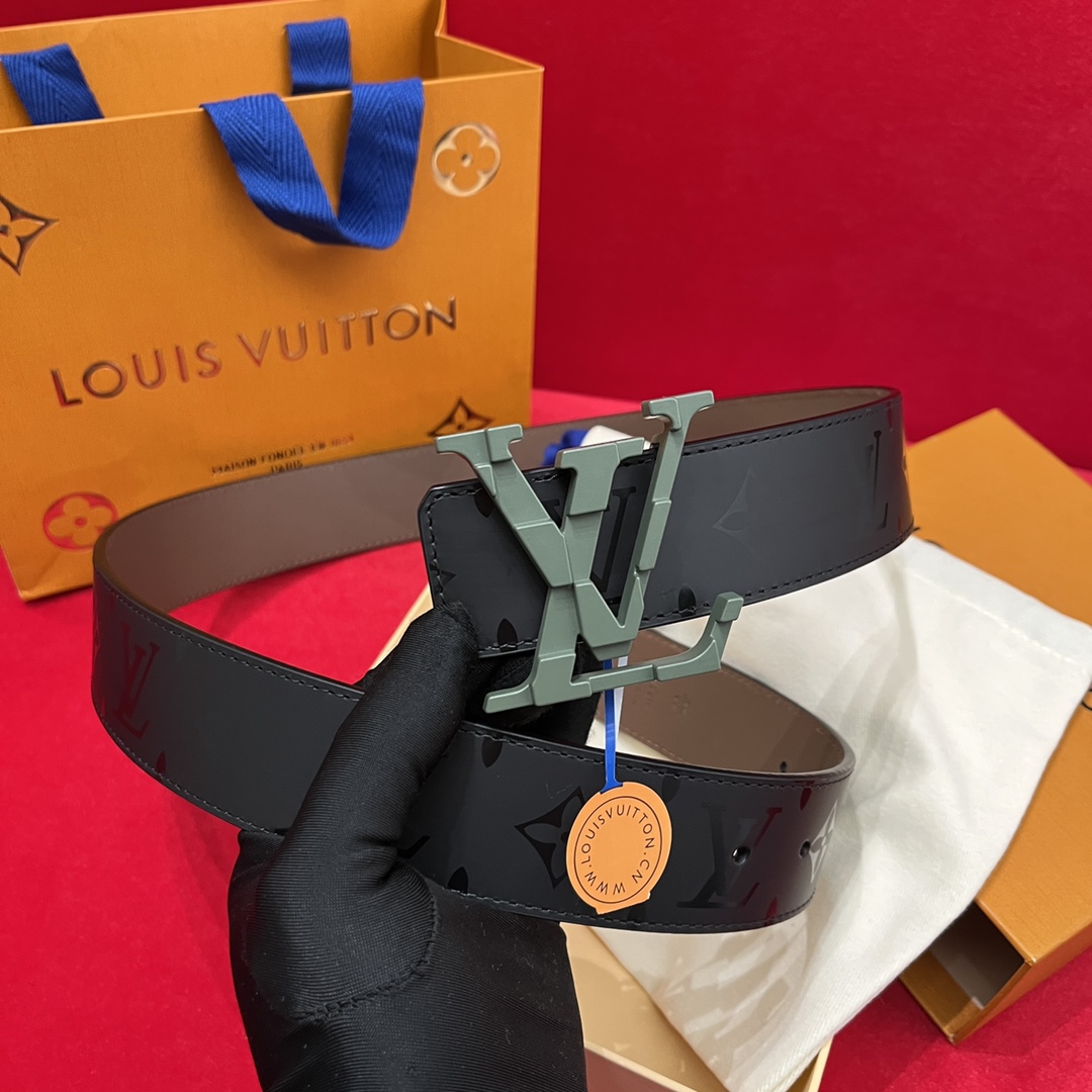 图片[9]-L0UIS VUITT0N 今季新品 男士原單腰帶 寬度40毫米 設計獨特的腰帶上印有水晶圖案 柔軟的小牛皮做底 雙面可用 搭配經典金字塔精品扣-高仿包包
