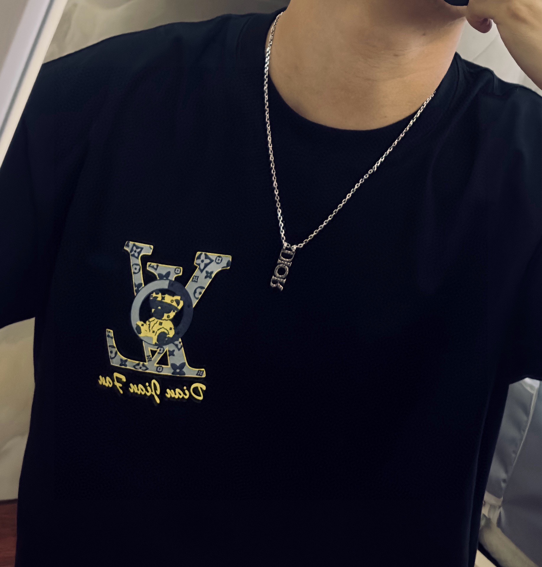 P230 DIOR 🔥 Dior necklace 🇷🇼 goods 🇷🇼 counter open mold retro trend fashion essential men and women can wear couples models with the same rock punk Thai silver style retro elements trendy with the official website with the necklace of the most chain grade higher star classic necklace series retro Silver NecklaceChain length 60 cm can be changed lengthThe details of the version of the old treatment is not the market shiny typeThis has been out of the Dior inside the hot models very good with the trend of clothing 👔🥿