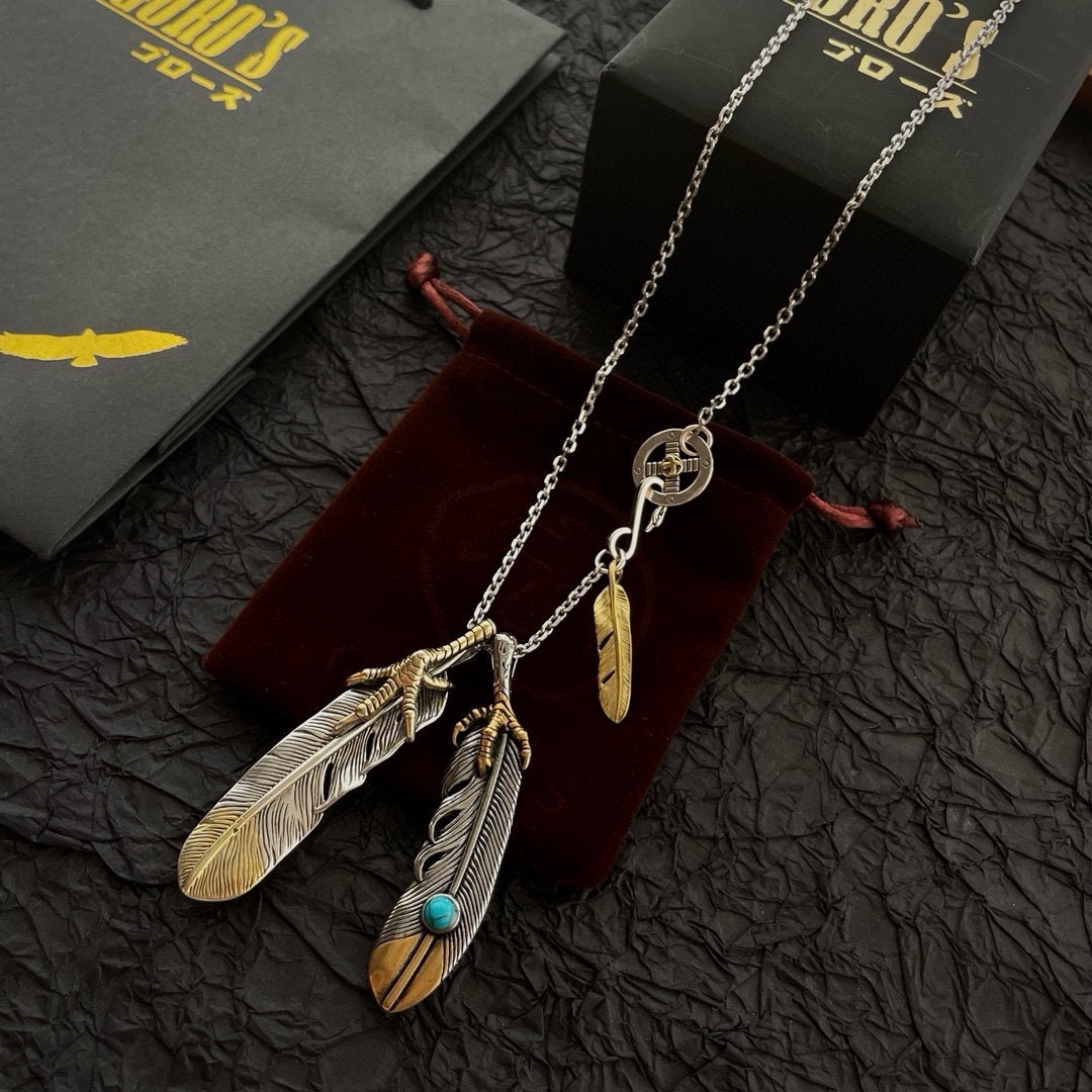 P290 new on the shelves Goro's Takahashi Goro Vintage Feather Pendant Classic Takahashi Necklace Recognize the exclusive shooting Mainly high-end market Definitely different from the ordinary version! Picture product details are consistent with ZP! The original production process crafted quality handmade ～ genuine open mold 💝 trend fashion must have both men and women can wear couples models with the same rock punk Thai silver style retro elements trendy with the same models on the official website ❤️