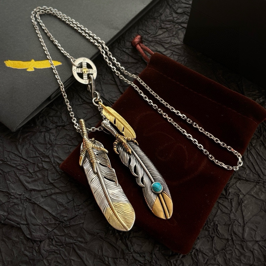 P290 new on the shelves Goro's Takahashi Goro Vintage Feather Pendant Classic Takahashi Necklace Recognize the exclusive shooting Mainly high-end market Definitely different from the ordinary version! Picture product details are consistent with ZP! The original production process crafted quality handmade ～ genuine open mold 💝 trend fashion must have both men and women can wear couples models with the same rock punk Thai silver style retro elements trendy with the same models on the official website ❤️