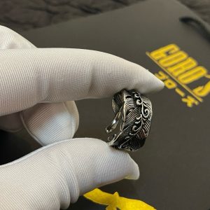 PP130 New on the shelves Goro's Takahashi Goro eagle beak open ring Recognize the exclusive shooting Mainly high-end market Definitely different from the ordinary version! Picture product details are consistent with ZP! The original production process craftsmanship quality handmade ～ genuine open mold 💝 trend fashion essential men and women can wear couples models with the same rock punk Thai silver style retro elements trendy with the same models on the official website ❤️