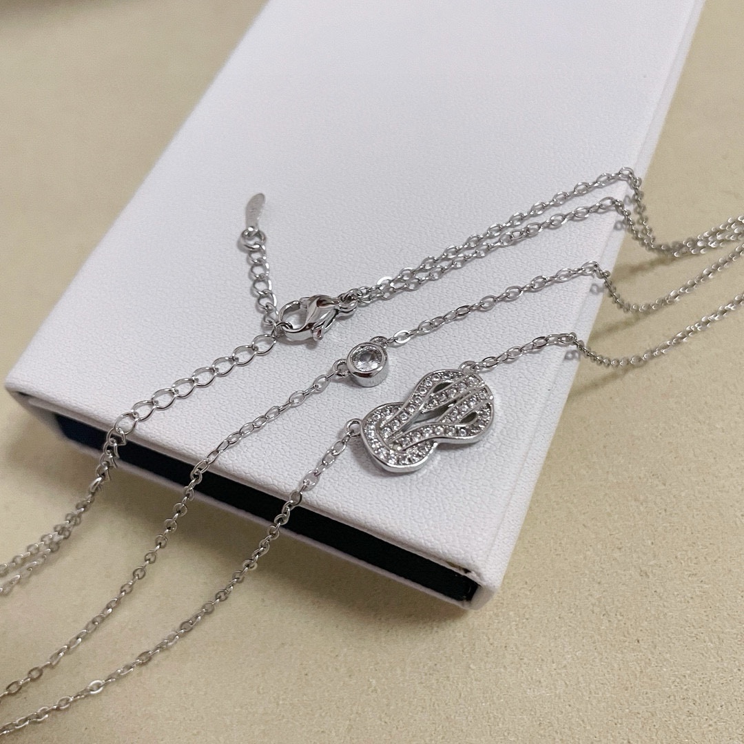 P210 🎉 Shaw war with the same model 𝗙𝗥𝗘𝗗 Ferret full of diamonds double-layer 8-word clasp necklaces high-end customized counter material thickened plating process with logo double-layer layered to wear a better look and more layered sense of simplicity and highly artistic aesthetic feel casually collocation is very fashionable! 8-word necklace to the You bring unlimited luck yellow gold color, white gold color into the