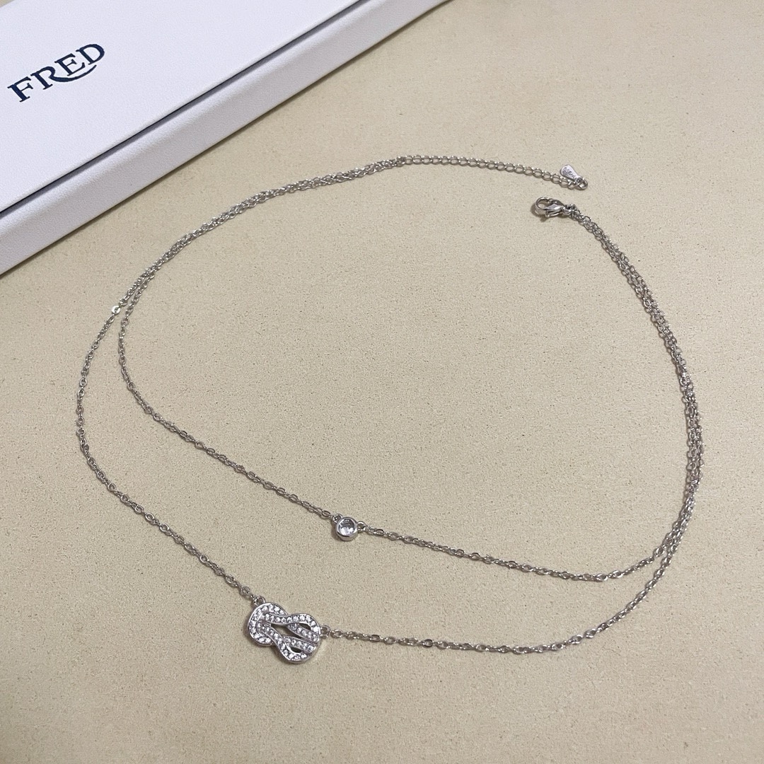 P210 🎉 Shaw war with the same model 𝗙𝗥𝗘𝗗 Ferret full of diamonds double-layer 8-word clasp necklaces high-end customized counter material thickened plating process with logo double-layer layered to wear a better look and more layered sense of simplicity and highly artistic aesthetic feel casually collocation is very fashionable! 8-word necklace to the You bring unlimited luck yellow gold color, white gold color into the