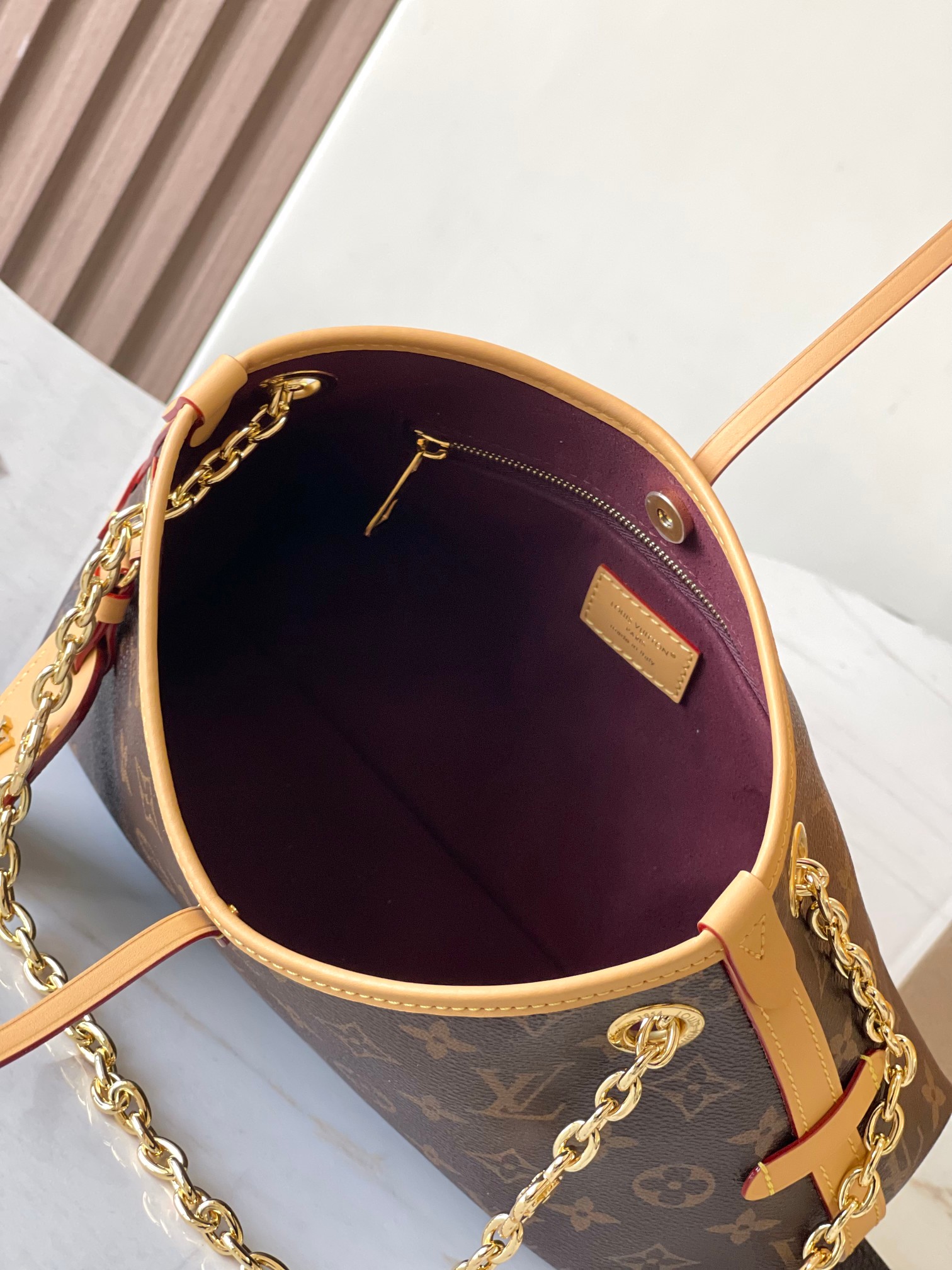 图片[10]-p1380

CarryAll BB 手袋
型号：M13014老花163c
材料：A级全钢五金进口原厂面料
包装：全套原厂免税M博柏利装
尺寸：17*10*26CM-高仿包包
