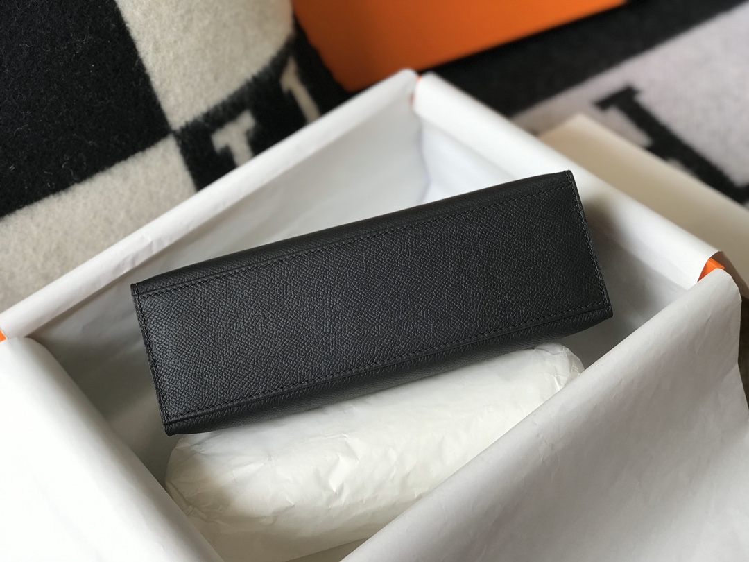 Picture [6]-Hermes Mini Kelly Pouchette🤩 Commonly known as the kelly generation along with the most classic leather Epsom master semi-hand-stitched imported all-steel hardware to give you a comparable to the counter quality🤩 real 22Cm black silver 11110000 🤩-high imitation bags