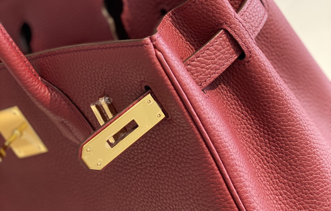 Picture [7]-𝑫𝒓𝒆𝒂𝒎 𝒃𝒂𝒈 ♥ Bɪʀ ᴋɪɴ Bordeaux Red I believe that even people who are not interested in fashion should know the great name of Birkin Bag Platinum Bag 🥂. And in many luxury bags in the highest frequency of appearances and the most eye-catching is the Hermes platinum bag 〰️30cm 909509025cm 9092090- high quality replica handbags