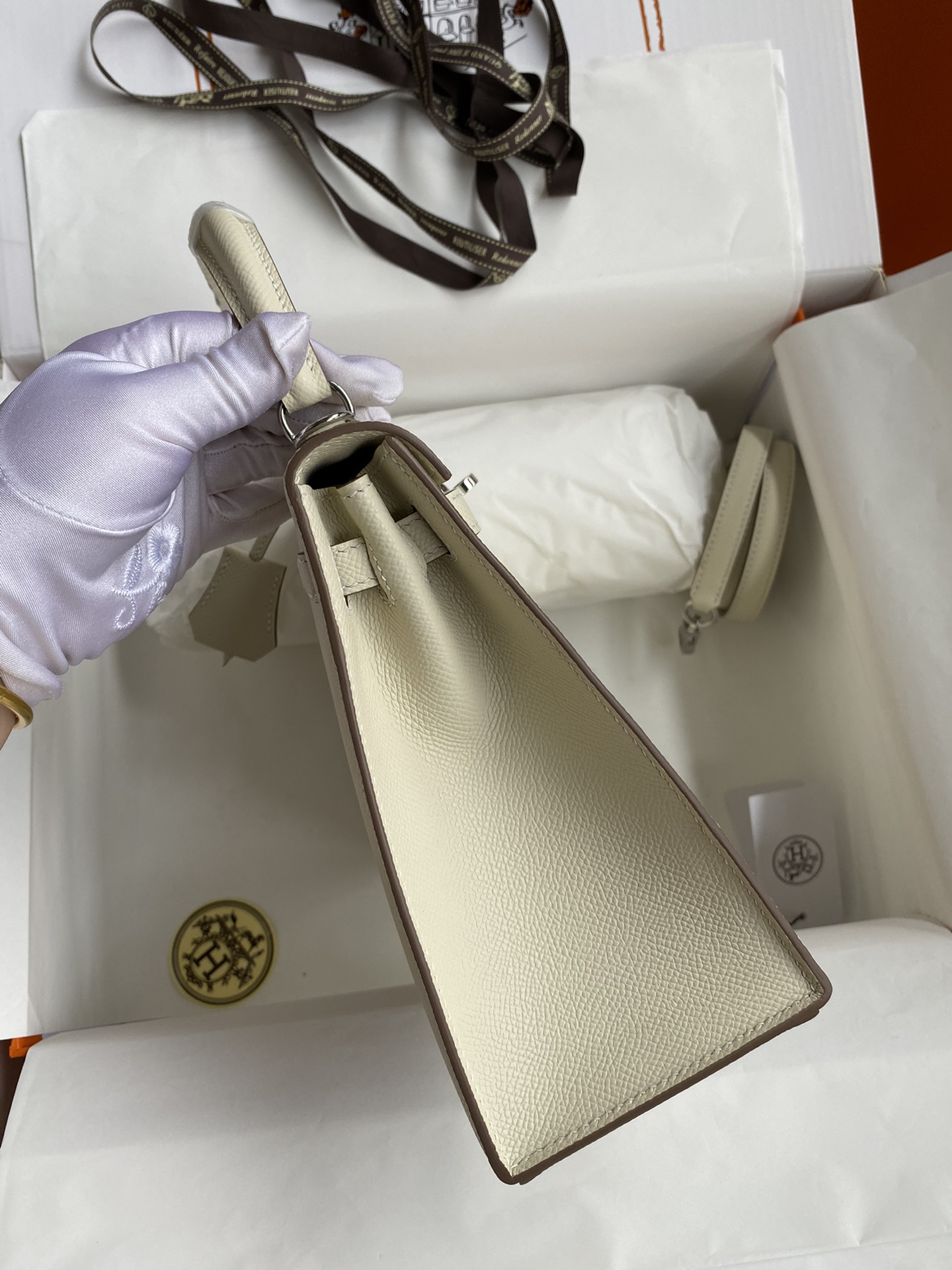 Image [5]-Hermes Kelly 25cm Epsom Leather Milkshake White Silver Buckle-High Fake Bags