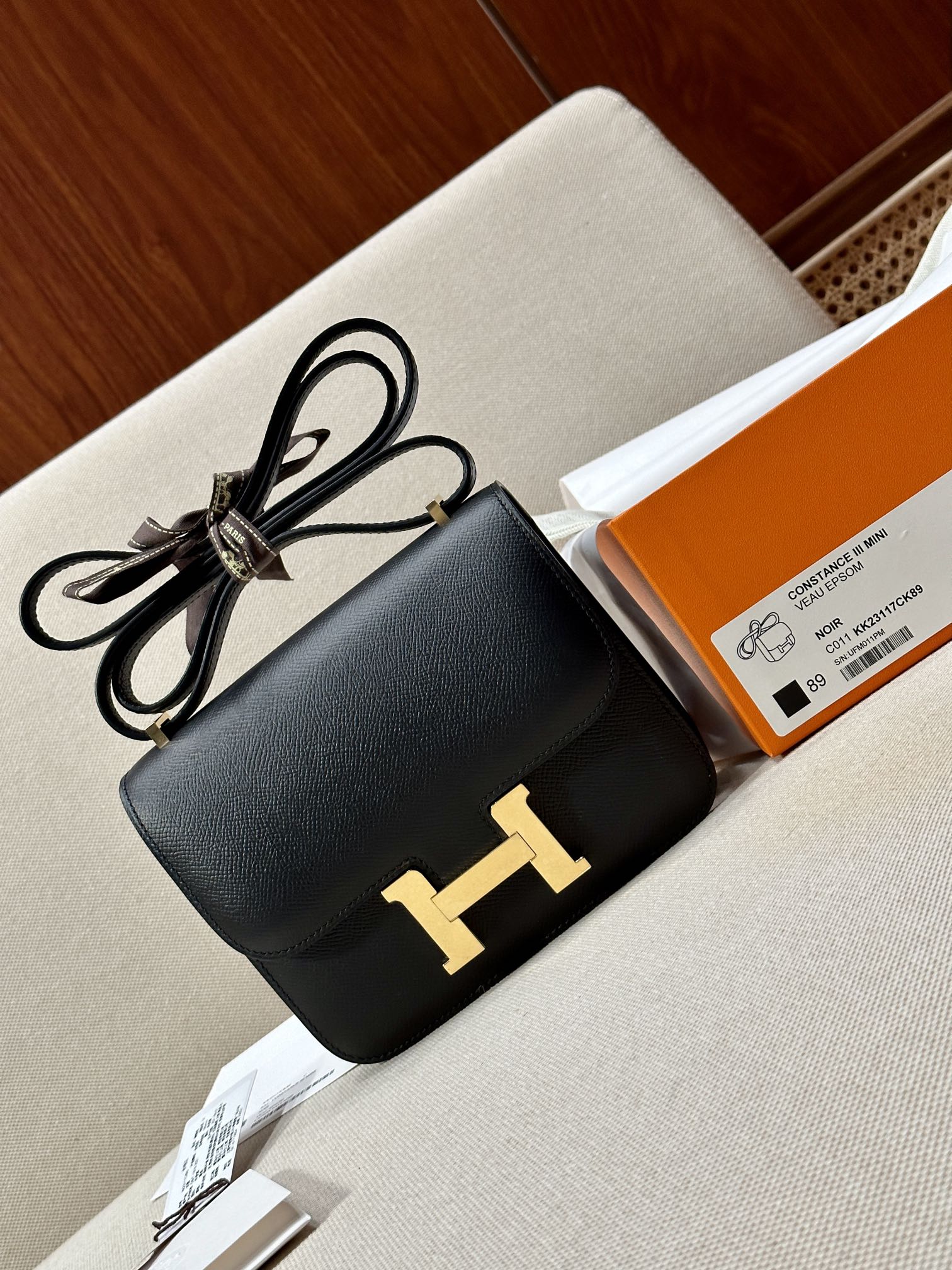 Constance康康19cm 黑色 Epsom 掌纹皮 金扣-高仿包包