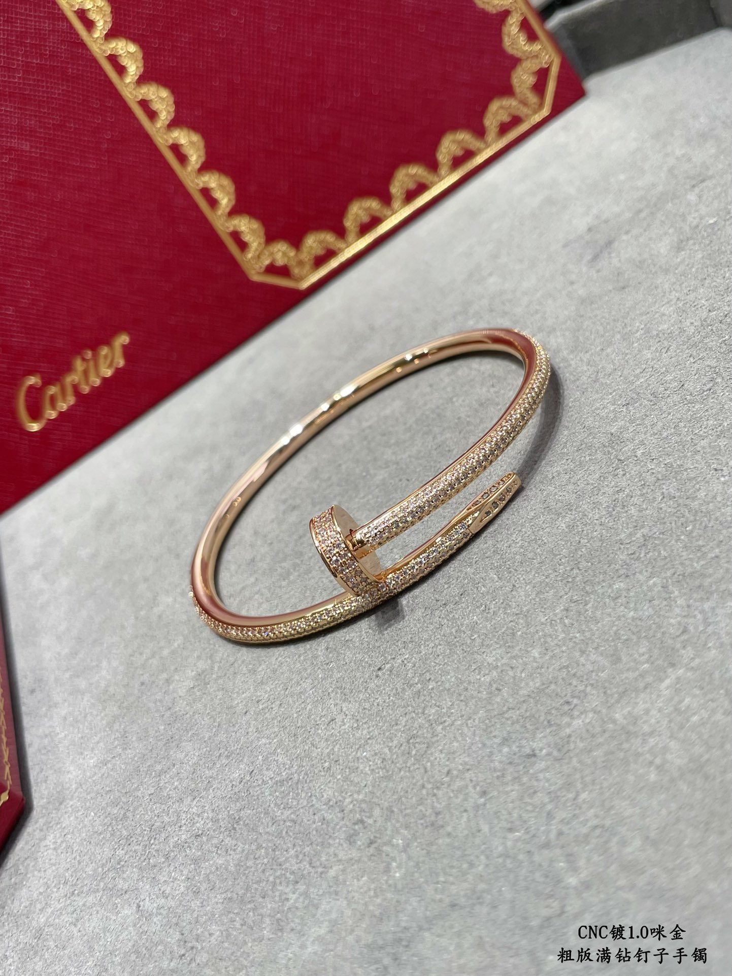 ⚠️ this ⚠️V gold plated imitation gold 16-17 yards p39018-19 yards 215DB original lettering print Cartier rough full diamond studded bracelet 😘😘💗🎁🎁💎Cartier Cartier Juste un Clou studded bracelet Classic work Three colors complete Couple gift good (Let's nail together)