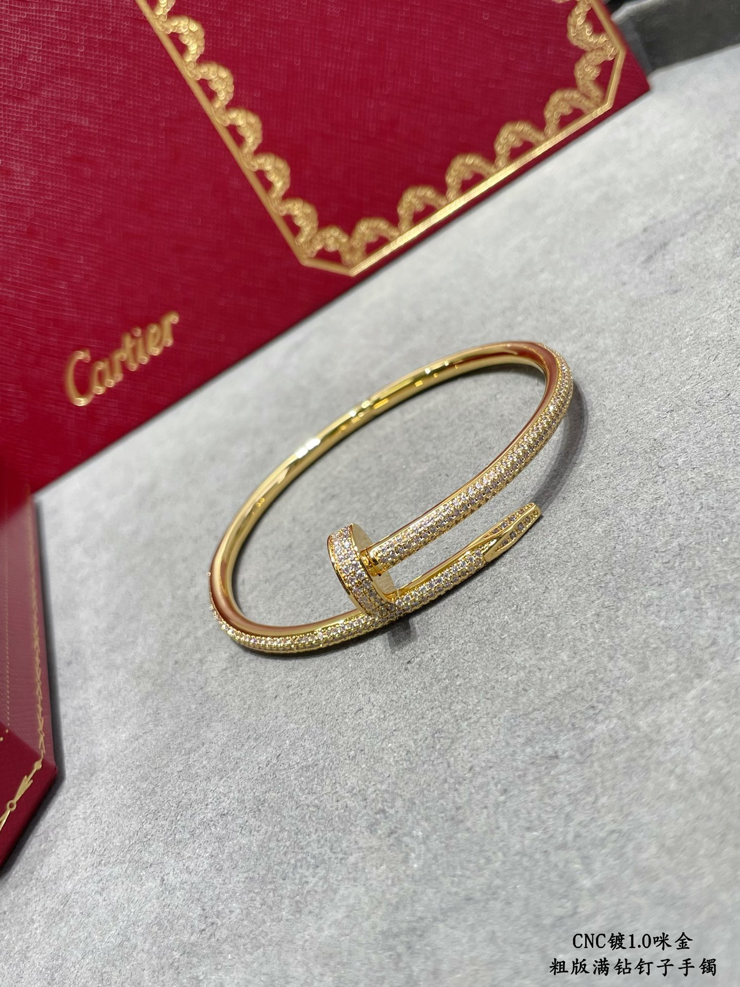 ⚠️ this ⚠️V gold plated imitation gold 16-17 yards p39018-19 yards 215DB original lettering print Cartier rough full diamond studded bracelet 😘😘💗🎁🎁💎Cartier Cartier Juste un Clou studded bracelet Classic work Three colors complete Couple gift good (Let's nail together)
