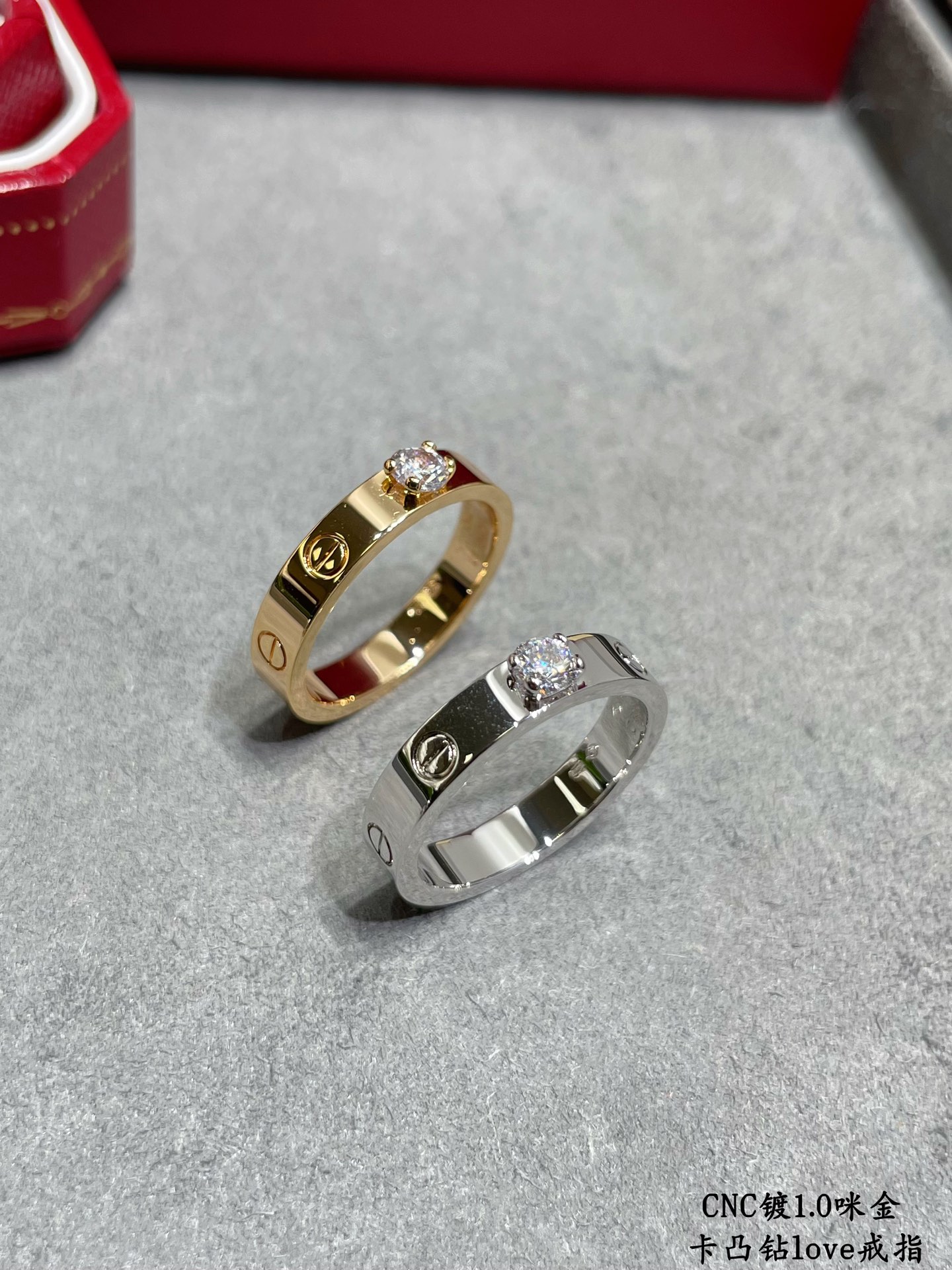 图片[3]-p210V金材质  码数678 卡地亚CNC凸钻love钉戒指💍凸钻更闪耀最受欢迎的一款戒指💍💋💄 永恒经典 近年来很火 高端 高碳钻微镶嵌材质 一样的工艺 不一样的价格 真金质感-高仿包包