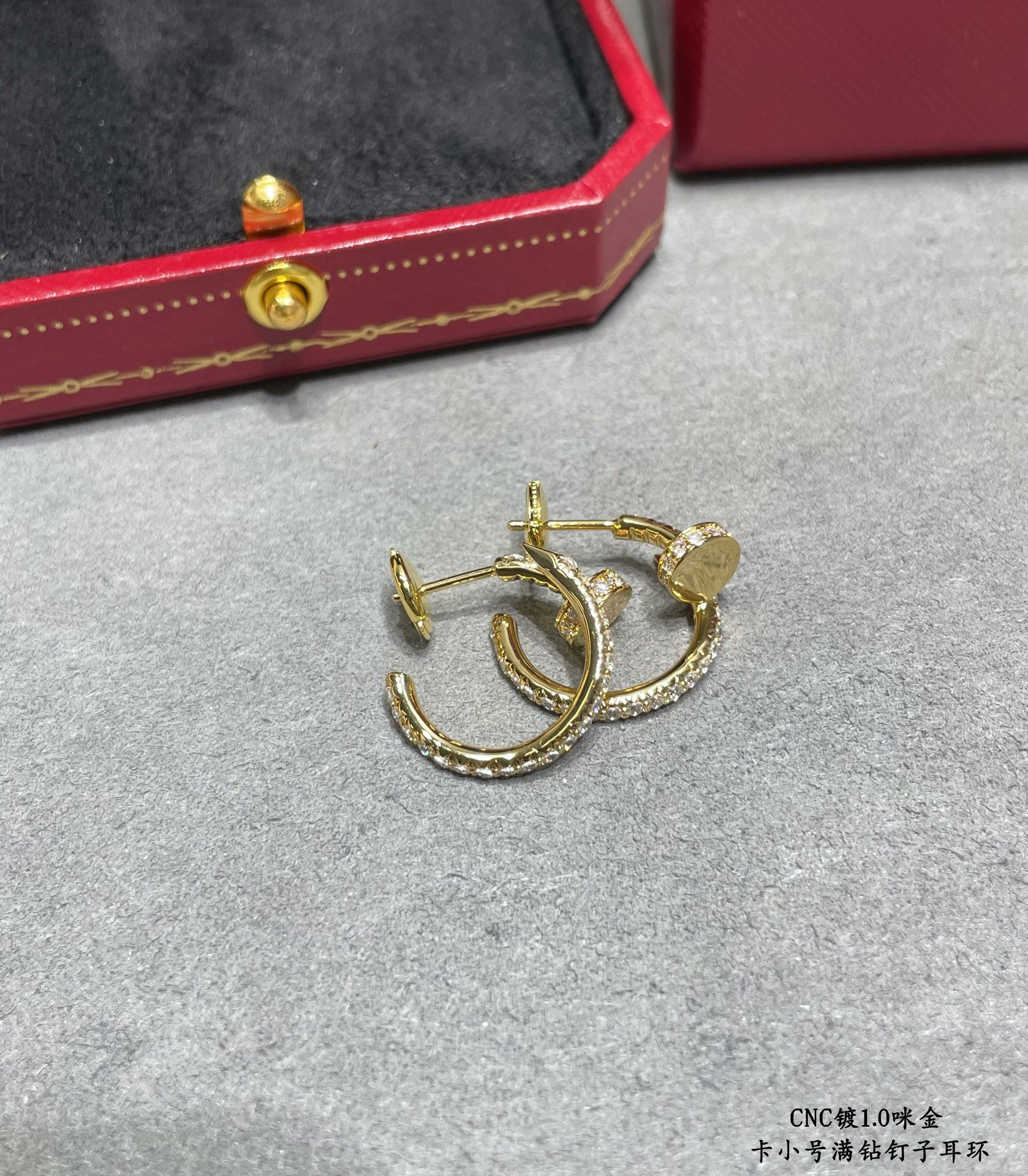 Picture [8]-p190V gold material Cartier CNC full of diamonds small nail earrings according to the 18K real gold goods to build micro-setting process typing foreign orders to see the details of the workmanship is very to stand by Exclusive 😘 😘 😘 😘 seconds to kill all versions of the market ✨ atmospheric versatile ✨ ✨✨✨✨✨✨✨✨✨✨ - high quality imitation bags