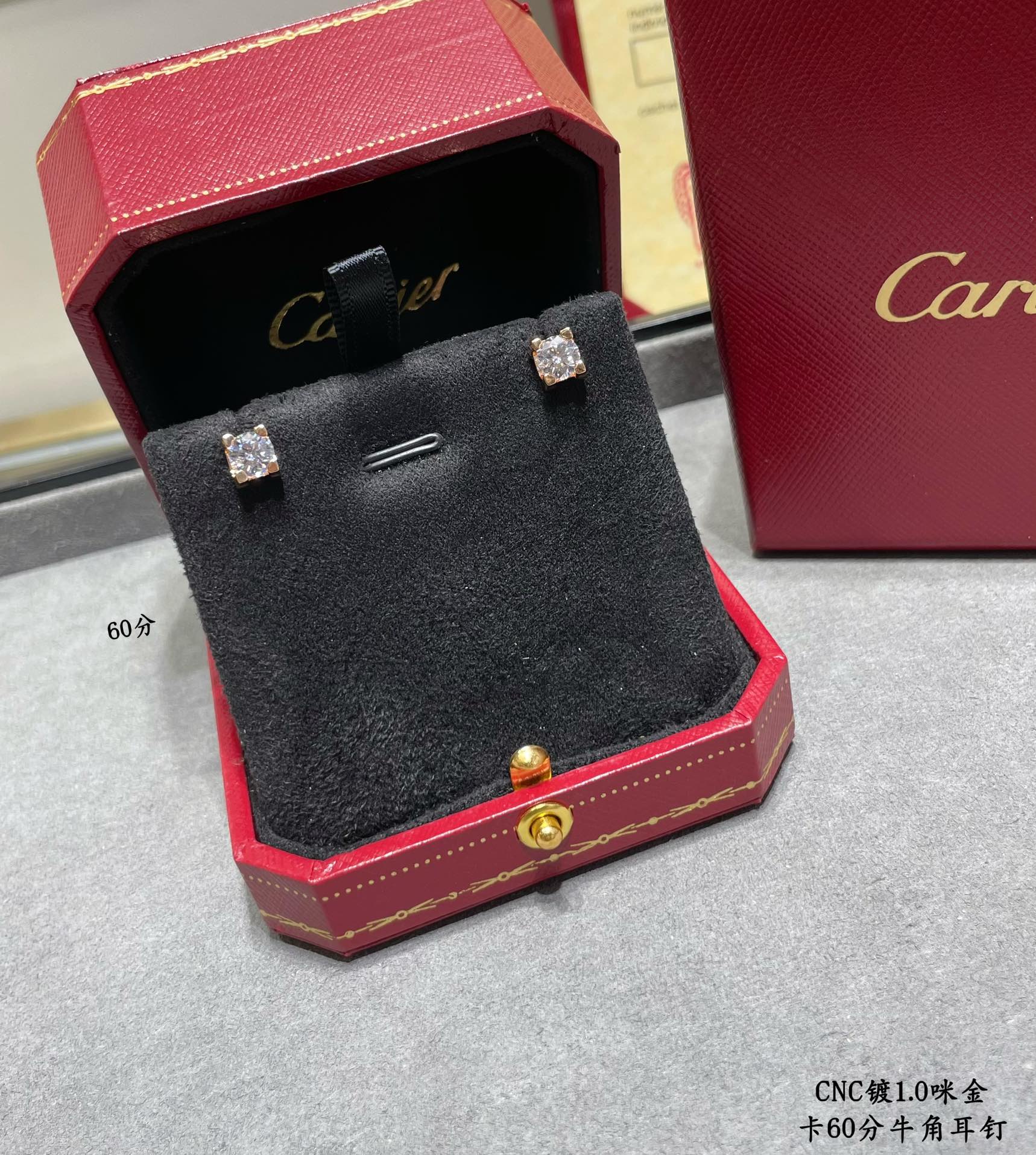 图片[4]-p160V金镀咪金  卡地亚60分牛角耳钉卡地亚经典牛角！！不多作介绍！出 高碳钻的震撼你们懂！每个细节非常到位-高仿包包