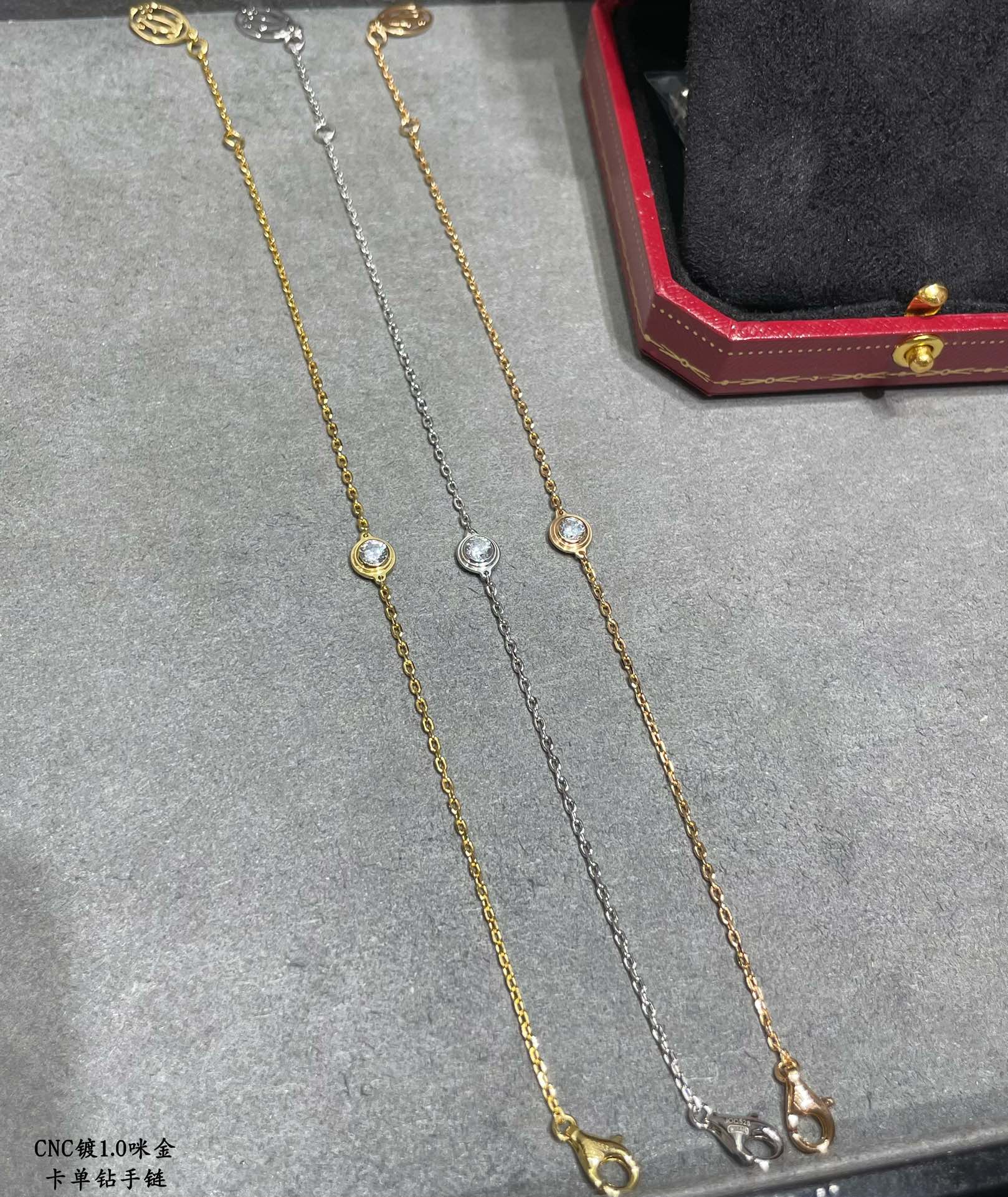 Picture [7]-p140V gold plated imitation gold Cartier single diamond bracelet classic production Small jewelry can bring out the atmosphere of fresh temperament Add the original small tag Not the market ordinary version-High Faux Bags
