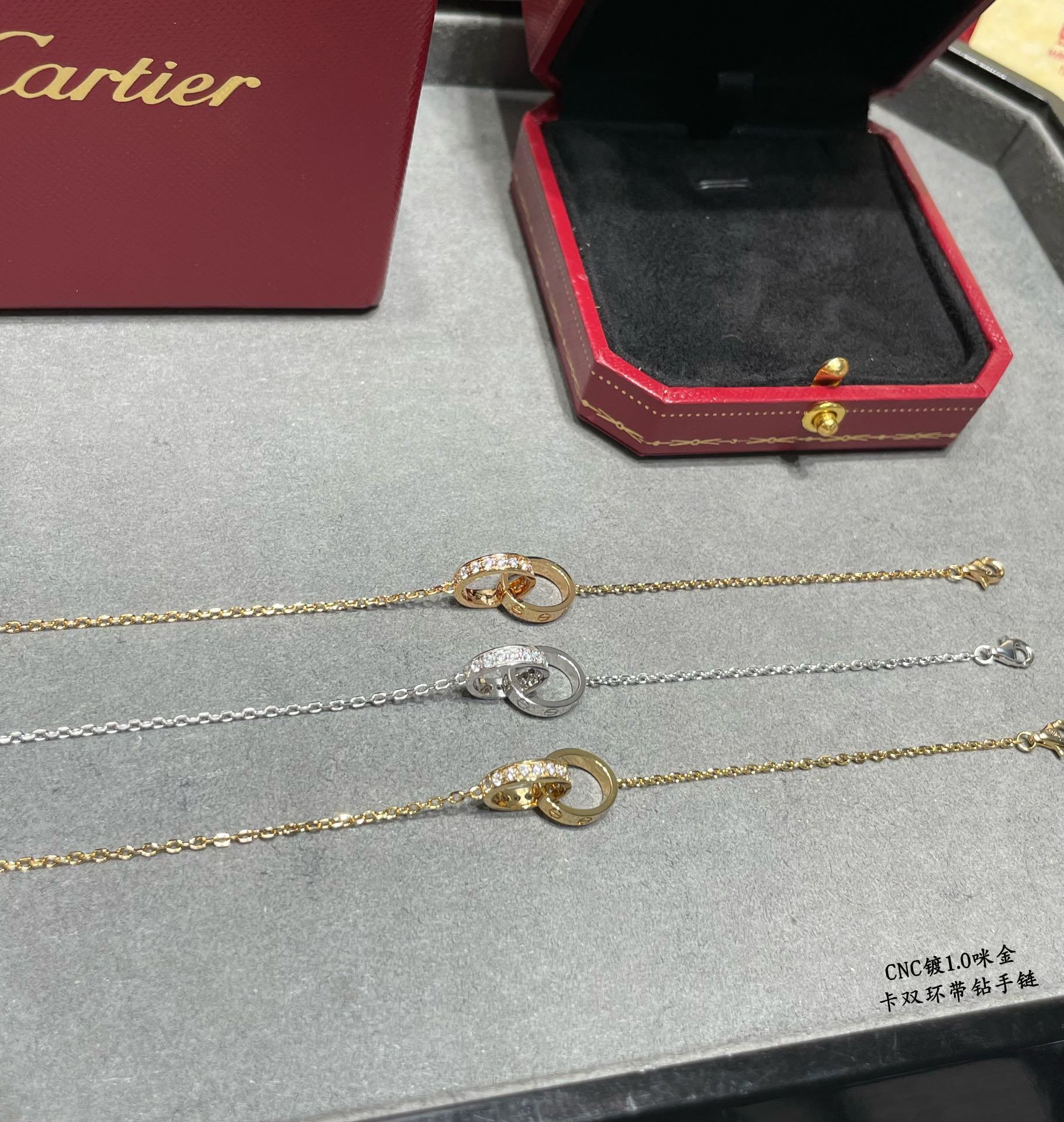 图片[8]-p190V金镀咪金   CNC高版本 卡地亚经典双环带钻手链 💎实拍💐👉🏻看链牌看刻字再看做工 原版复刻 进专柜无压力德国进口 奢华 高大上  一比一 logo牌 性价比超高💐😋自留送礼佳品🌹-高仿包包