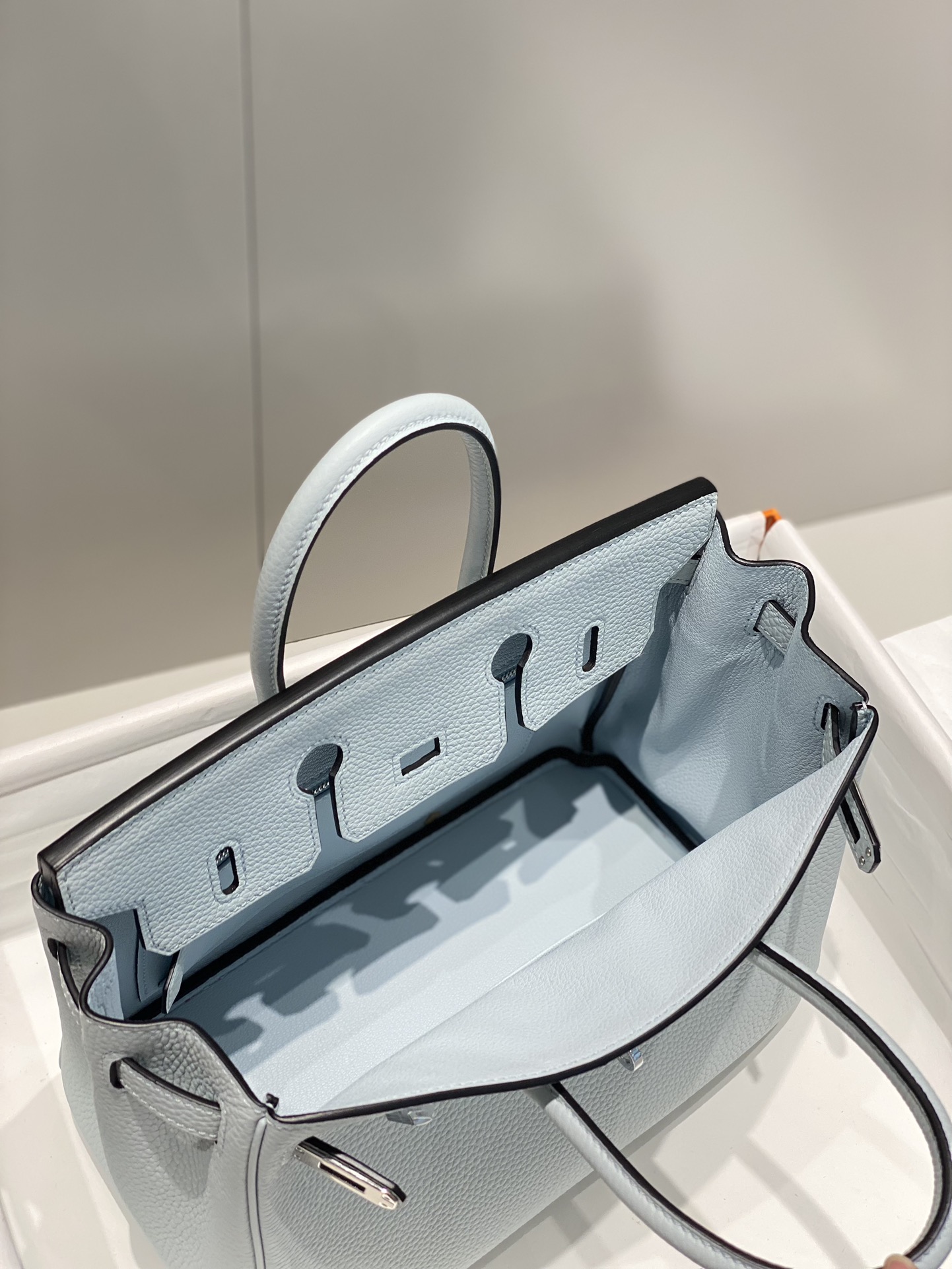 Picture [9]-𝑫𝒓𝒆𝒂𝒎 𝒃𝒂𝒈 New color | Chalice Blue 🪞 I believe that even people who are not interested in fashion should know the name of Birkin Bag 🥂. And in many luxury bags in the highest frequency of appearances and the most eye-catching is the Hermes platinum bag 〰️ Real 25cm 9292090-High Faux Bags