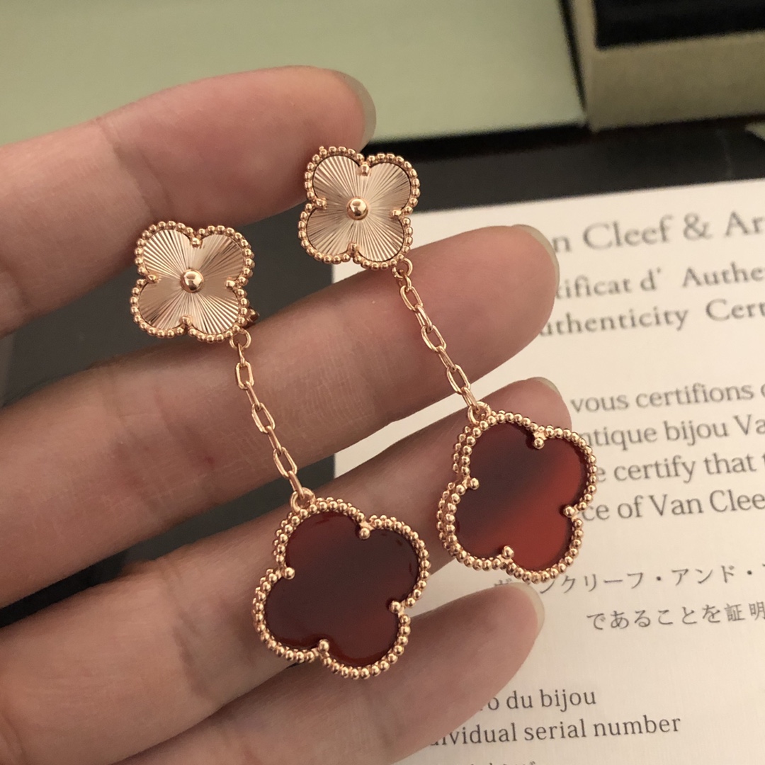 图片[6]-P130美弊了❤️VCA 四叶草双花耳拍🍀🍀真实细节呈现💏！梵克雅宝 四叶草粉色耳拍系列🍀电镀18K金工艺 ✨ 完全专柜一致此款的经典 不必多言 市面上最高级别 ❗无缝镶嵌潮流时尚😍金色 玫瑰金可选   耳拍各053100-高仿包包