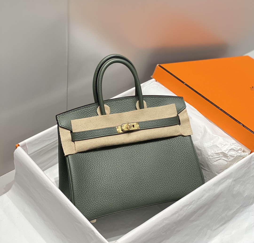 high quality replica bags-𝑫𝒓𝒆𝒂𝒎 𝒃𝒂𝒈 ♥ Bɪʀ ᴋɪɴ Fruit green believe that even people who are not interested in fashion should know the great name of Birkin Bag platinum bag 🥂. And in many luxury bags in the highest frequency of appearances and the most eye-catching is the Hermes platinum bag 〰️ real 25cm 9292090