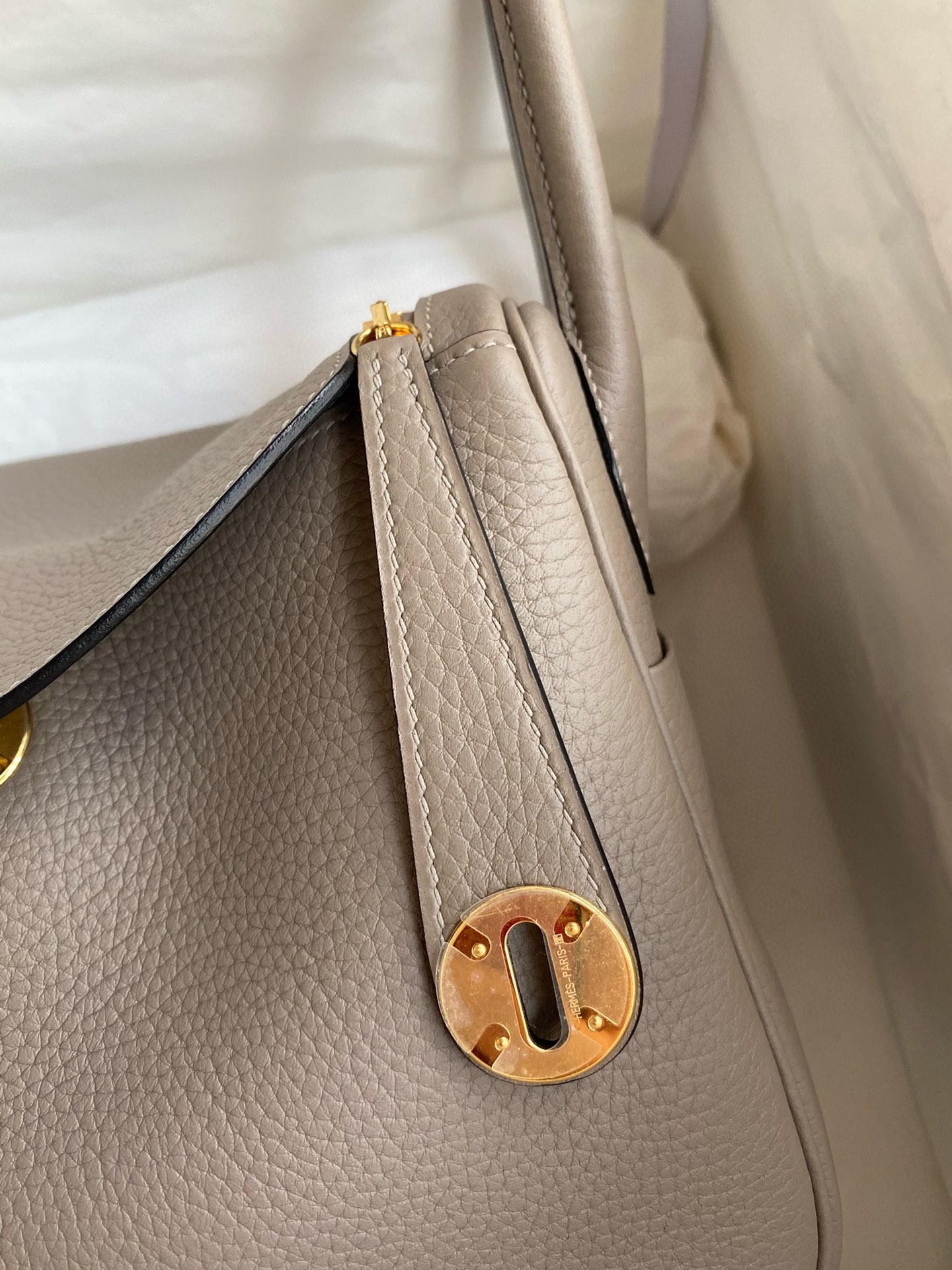 Picture [3]-Full hand-stitched👉Lindy 26cm Imported Taurillon Clemence Leather Asphalt Gray Gold Buckle-High Fake Bags