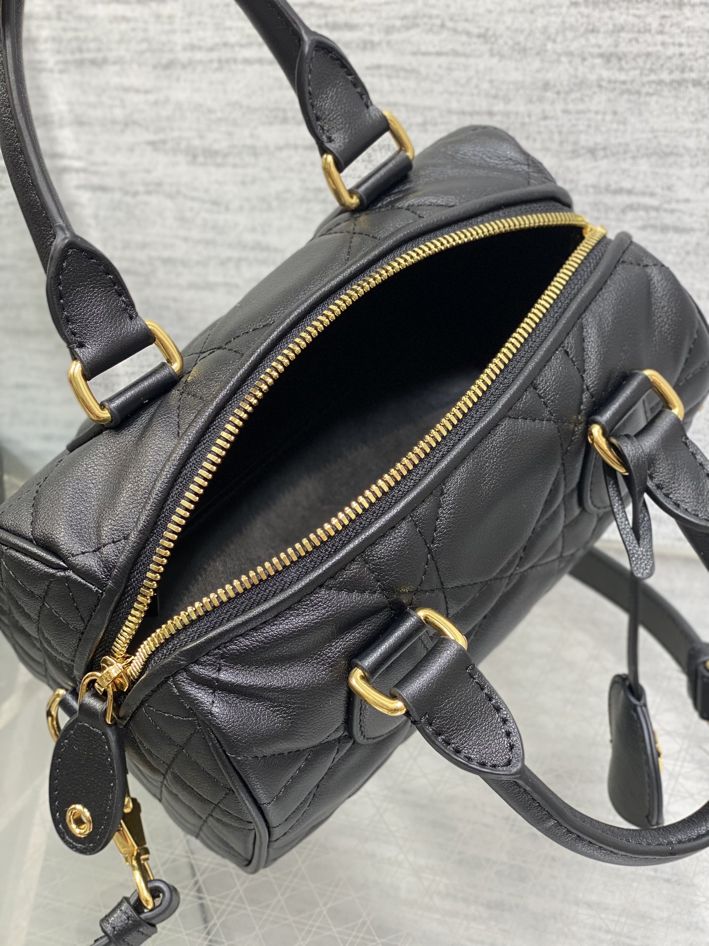 Picture [8]-P1360Groove 20 handbags Boston mini irresistible cute simple bag shape retro and high-level use of classic blue oblique old flowers carefully crafted exquisite and full sense of fashion handheld crossbody can be self-use lightweight and easy to carry the capacity of daily use is also quite enough size:20.5*13.5*12cm-high-fashion bags