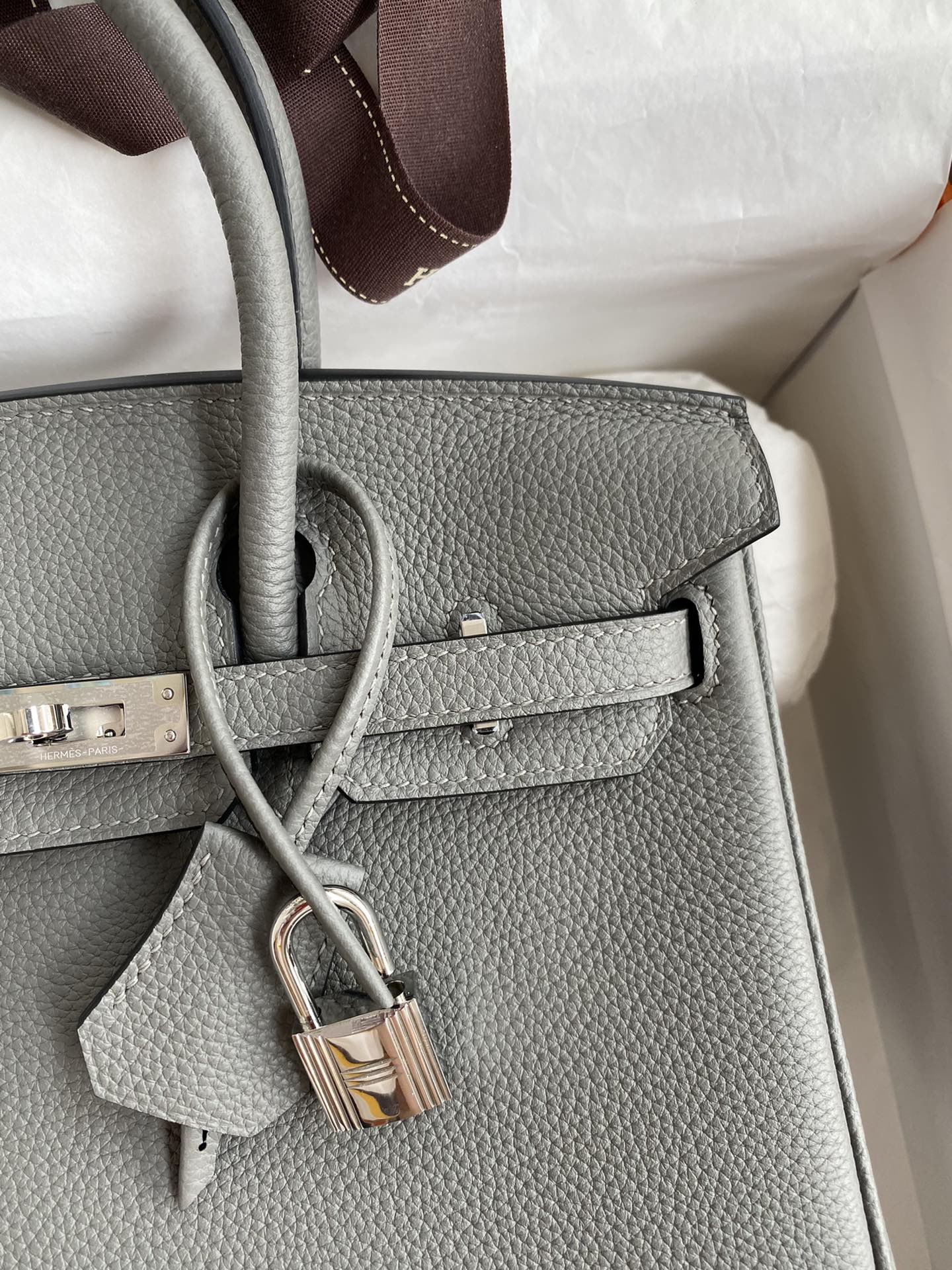 图片[3]-Birkin 25cm 进口Togo皮 积雨云灰 银扣蜡线-高仿包包