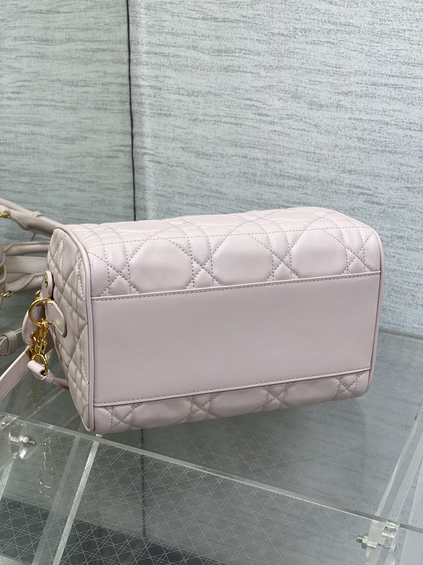 Picture [7]-P1440Groove 25 handbags Boston mini irresistible cute simple bag shape retro and high-level use of classic blue oblique old flowers carefully crafted exquisite and full sense of fashion handheld crossbody can be self-use lightweight and easy to carry the capacity of daily use is also quite enough size:25*19*16cm-high-fashion bags