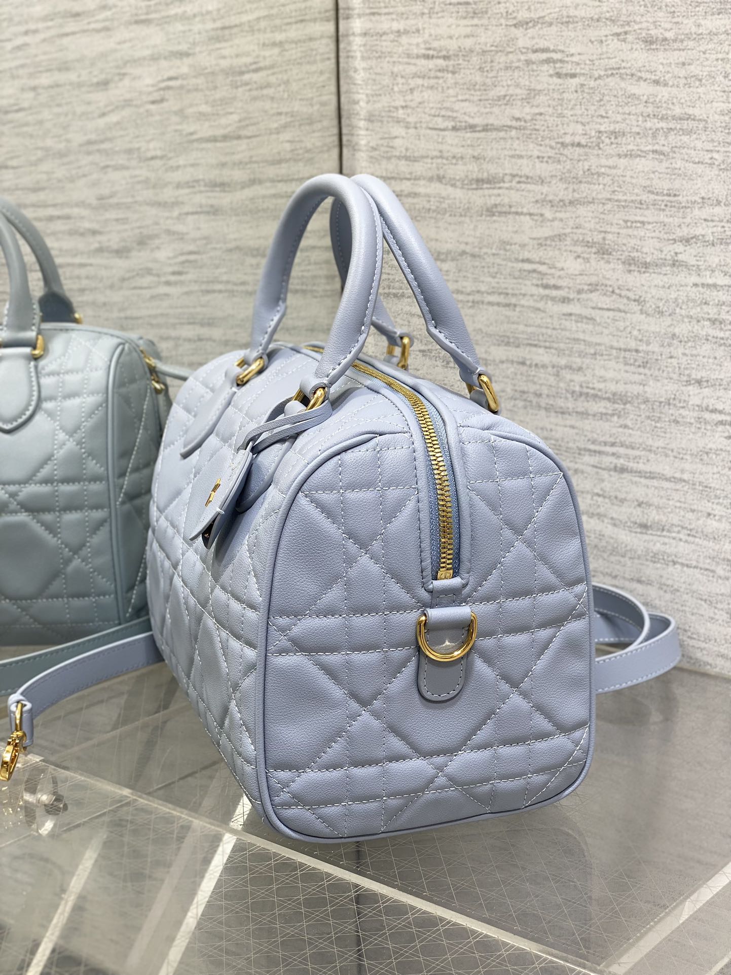 Picture [6]-P1440Groove 25 handbags Boston mini irresistible cute simple bag shape retro and high-level use of classic blue oblique old flowers carefully crafted exquisite and full sense of fashion handheld crossbody can be self-use lightweight and easy to carry the capacity of daily use is also quite enough size:25*19*16cm-high-fashion bags