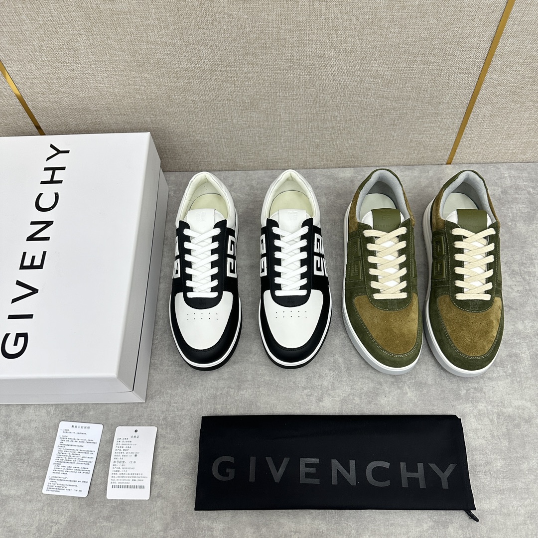 Givenchy Givenchy G4 series low-top sneakers Imported cowhide lace-up stitching color blocking design Side embossed 4G LOGO Cubic embossed heel tab embellished with Givenchy LOGO Tongue decorated with Givenchy LOGO and 4G LOGO injection molded outsole decorated with Givenchy LOGO and 4G LOGO details Givenchy LOGO insole Shoe upper With injection molded sole made of full cowhide Standard counter size: 39 ~ 44# (38.45 🉑️ customized) P¥840-High Faux Bags