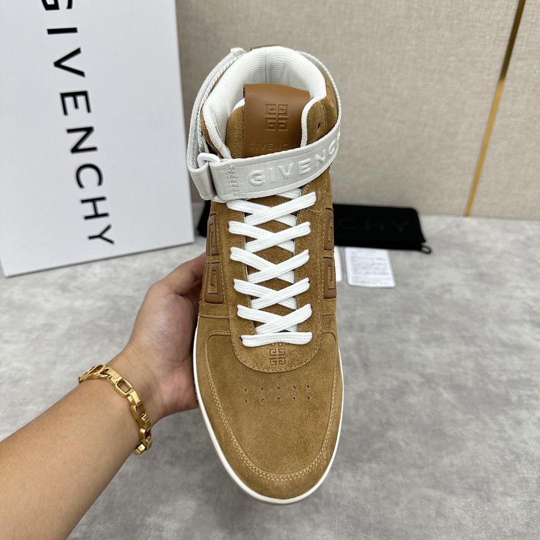 图片[5]-Givenchy 纪梵希   G4系列 高帮运动鞋高帮靴        进口光滑牛皮系带拼接撞色设计  踝部环饰可拆卸Givenchy LOGO织带饰侧面饰以4G LOGO 立体浮雕 搭配缝线       后跟饰片点缀Givenchy  LOGO        鞋舌饰以Givenchy  LOGO和4G LOGO        原版双色注塑外底饰以Givenchy  LOGO和4G LOGO细节 Givenchy  LOGO内底      鞋帮搭配注塑鞋底    全牛皮打造   七色🉑选  标准专柜码数：39～44#   （38.45🉑️定做）  P¥960-高仿包包
