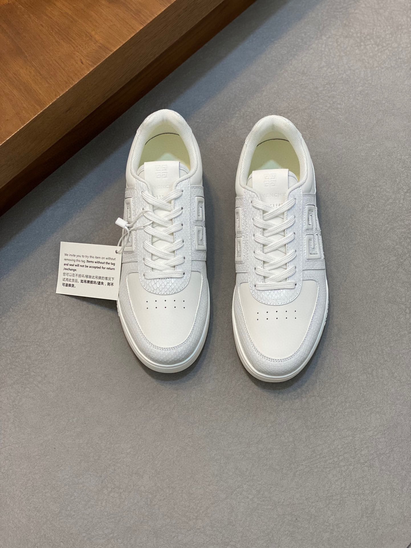 P840 Givenchy green original water-dyed cowhide lining Luxury materials (highlighting the high-end - nobility - grade) workmanship exquisite sole: the original factory special original outsole in-kind shooting yardage: 39-44 (38 45 can be customized)-High-fashion bags