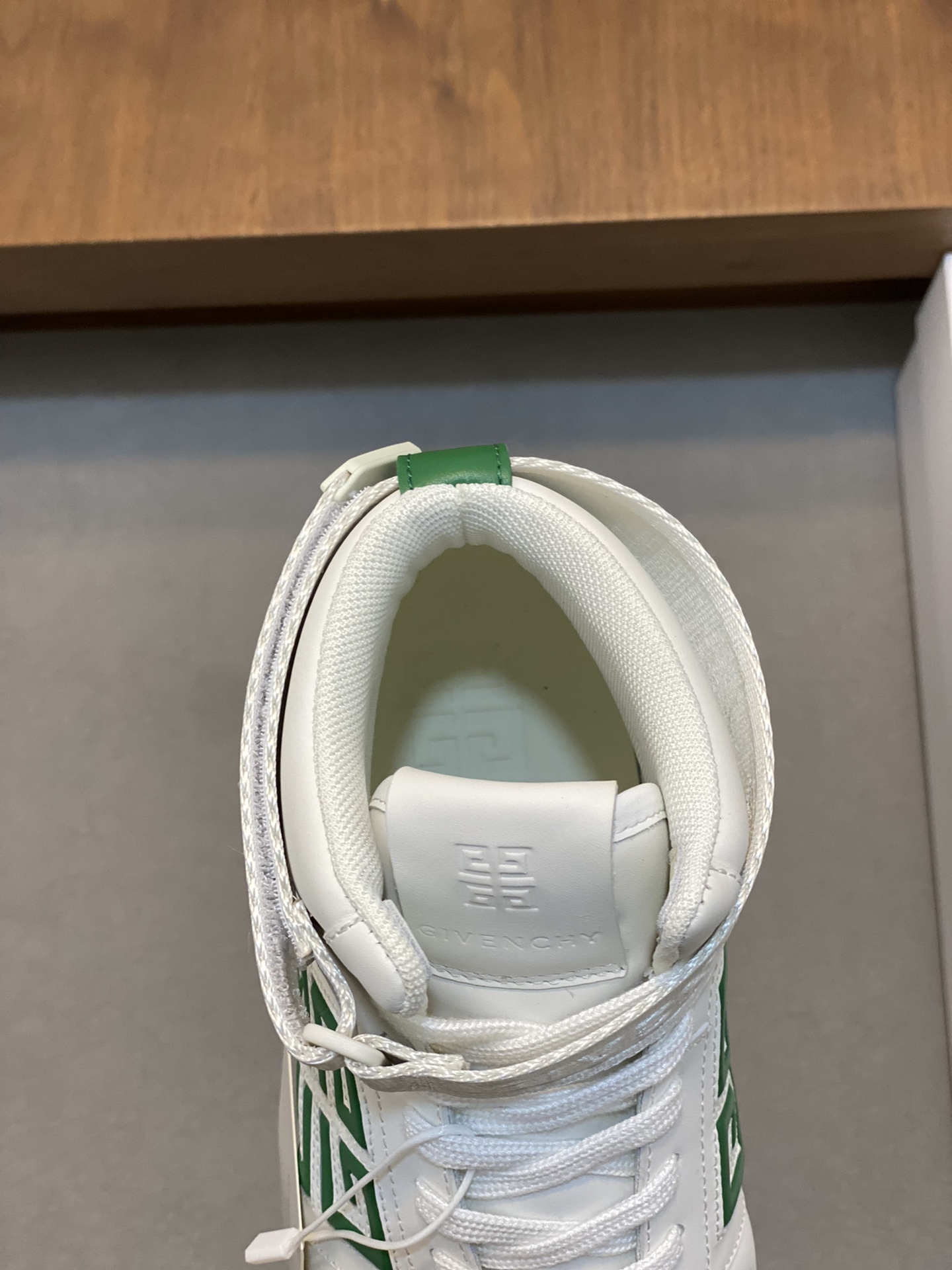 P960 Givenchy green men's high-top jogging sneakers imported head layer cowhide leather upper perforated design breathable and comfortable tongue embossed 4G LOGO embroidery TPU lightweight sole on the effect of the foot handsome and stylish heightening to enhance the atmosphere of the simple and stylish versatile boutique!Size: 39-44 (38.45 custom)-High quality replica handbags