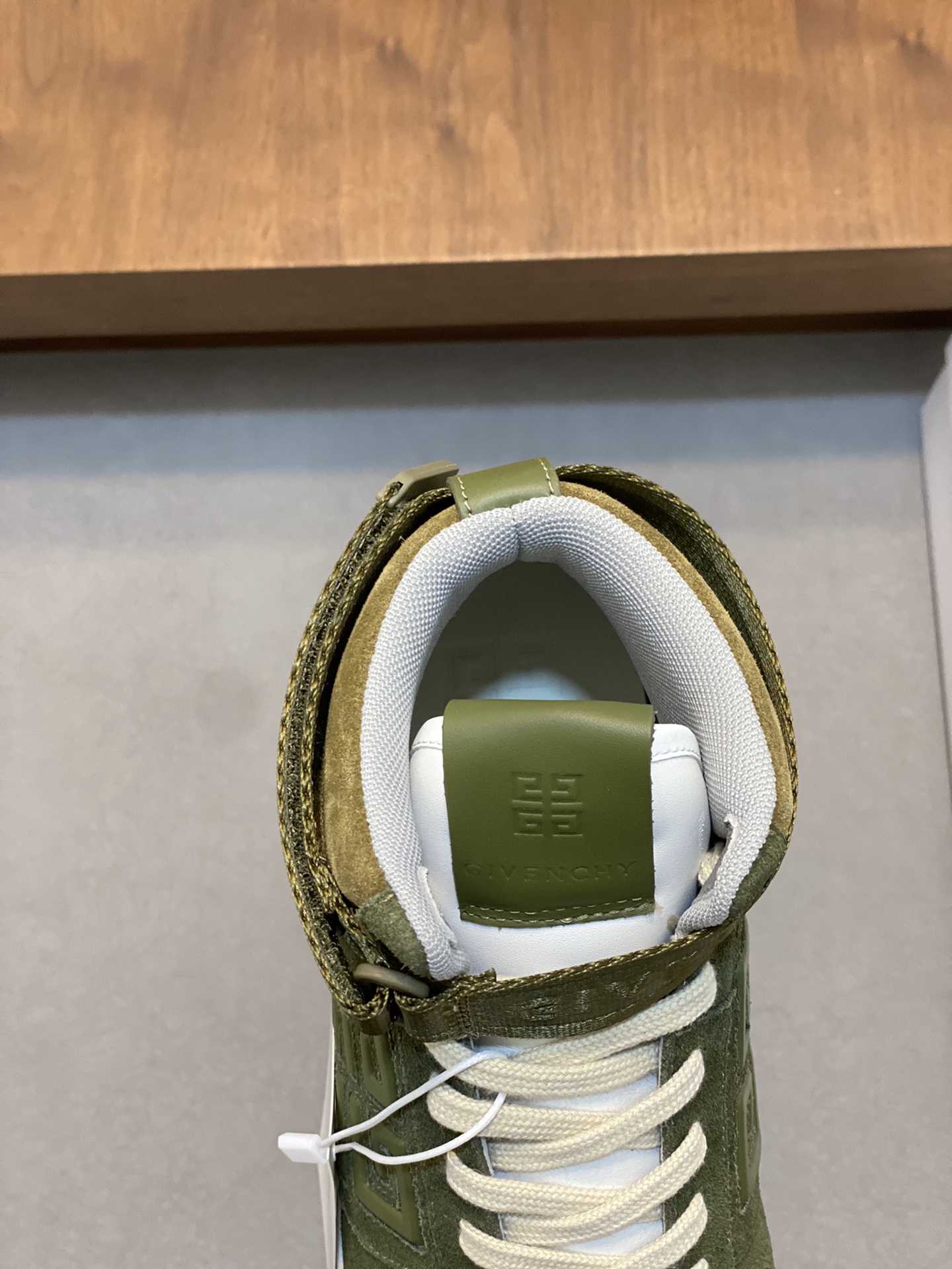 P960 Givenchy dark green men's high-top jogging sneakers imported head layer cowhide leather upper perforated design breathable and comfortable tongue embossed 4G LOGO embroidery TPU lightweight sole on the effect of the foot handsome and stylish heightening to enhance the atmosphere of the field of simple and fashionable versatile boutique!Size: 39-44 (38.45 custom)-High quality replica handbags