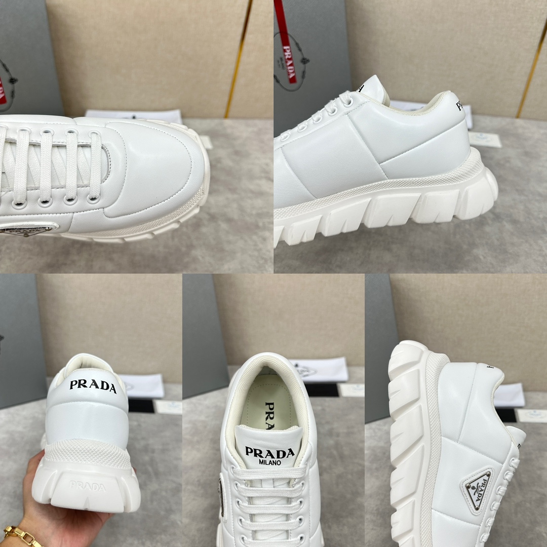 💋💍P's new Prada Prada men's leather loafers 🍞 dad shoes style casual sneakers imported nappa calf leather laminated sponge leather uppers the current popular style design leather texture is soft and delicate details can be seen Lace-up design side of the classic triangular triangle triangle label ▶️ logo logo logo on the tongue and heel Simple and elegant Calfskin padded footbed Full calf leather lining Sporty fit Lightweight and thick sole with tire pattern rubber Comfort is perfect Available in many colors Comes in original box with dust bag!Standard counter size: 39-44# (38.45🉑 customized) P¥800
