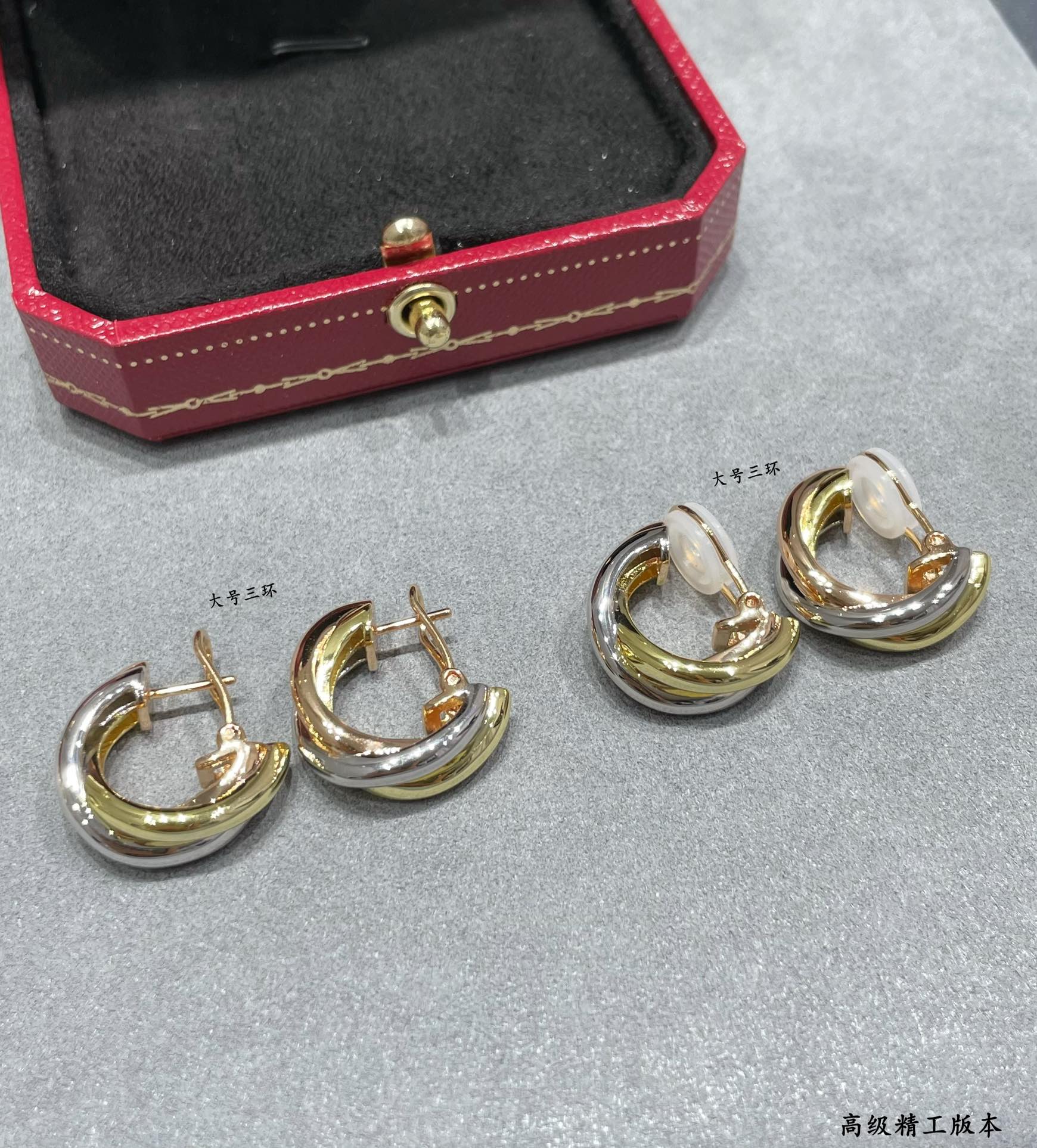 图片[5]-p280V金材质 卡地亚大号三环耳夹又一款经典环抱镶嵌 完美诠释对称美学 优雅大方佩戴舒适度高 也不容易勾搭到物品！真金质感杠杠的精工艺 执模抛光都做的很细致！-高仿包包