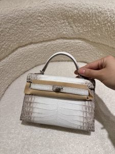 新出 mini  kelly 19cm 二代喜马拉雅鳄鱼皮银扣手工蜡线缝制-高仿包包