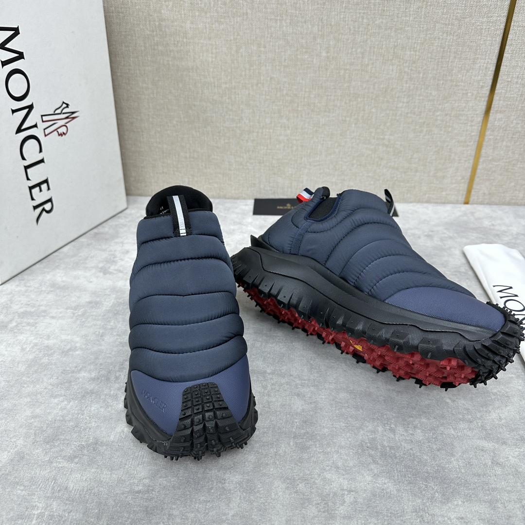 图片[4]-Moncler   蒙口     Trailgrip Après男士运动鞋         此款套穿式运动鞋的灵感源自品牌DNA加衬元素源自经典外套的设计 采用功能性织物面料制成 橡胶鞋底使运动鞋适应任何地形    为鞋履赋予出色抓地力  具有舒适防滑性能 Trailgrip运动鞋专为在户外运动时常伴左右而设计提供舒适与稳定性易于清洗的 OrthoLite®鞋垫增强了鞋履的通透性并提供缓冲轻盈灵活配备EVA中底倍添灵活性与轻盈性中底和鞋底面之间含碳纤维  增强缓冲和回弹力  TPU尾翼鞋底高性能Vibram® Megagrip复合橡胶鞋底与鞋底面适用于任何地形设有鞋底面   鞋底高度约4.5厘米     Trailgrip男士运动鞋适用于跑步、徒步和户外漫步舒适性能进一步升级为您提供保护和轻盈的穿着体验 配原盒包装+防尘袋发售！ 四色可选！

标准皮鞋码数：39～44#     （38.45🉑定做）  P¥840-高仿包包