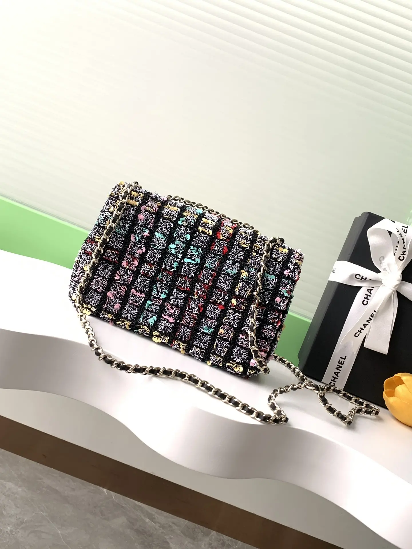 Picture [3]-CHANEL black color sequins models CF20 Sink in the beauty of the dream la colorful sequins cleverly blended like a dream of colorful wow ~ shiny glossy bag surface is easy to let the girl glowing unique charm Yo [Star R] [Star R] every detail is beautiful to let people sink wow ~ both luxury and no loss of sweetness dream love bag is also like this aba size 20 with packaging - high quality replica handbags