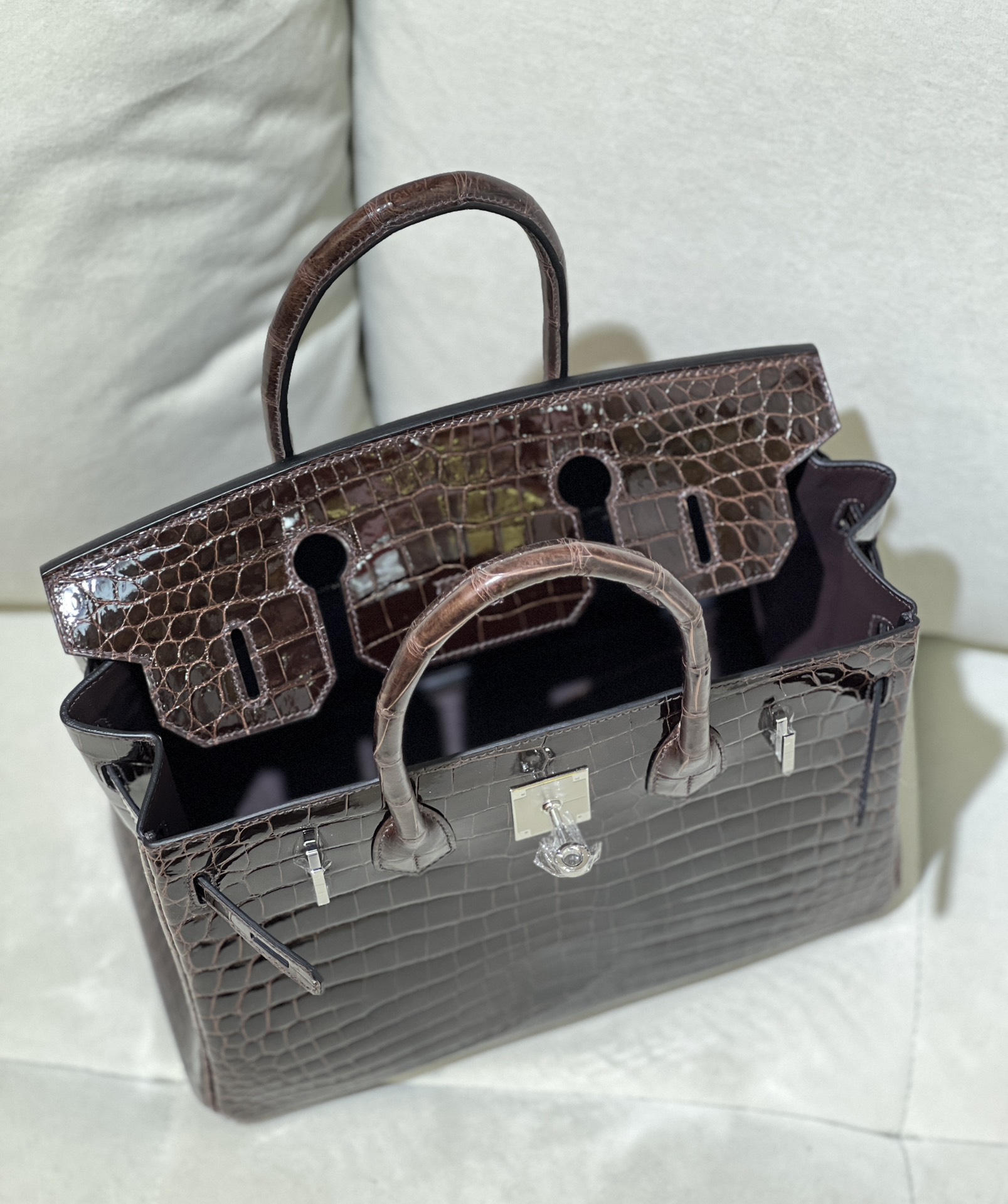 图片[9]-Birkin 30cm 哈瓦那 亮面尼罗 银扣-高仿包包