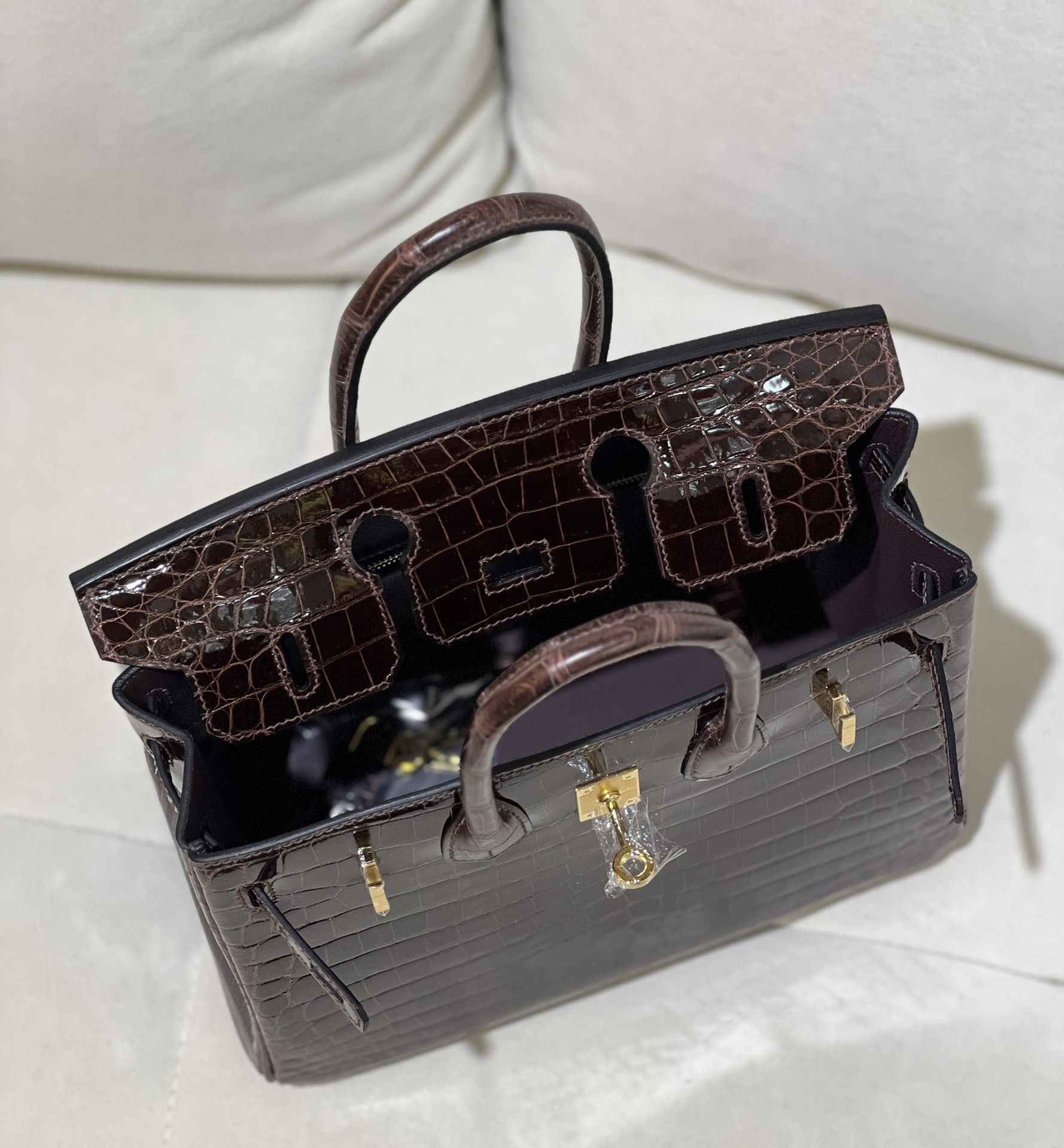 Picture[9]-New Nile high gloss bk25 Havana color gold buckle color glossy first class Extreme[color]-High Faux Bags