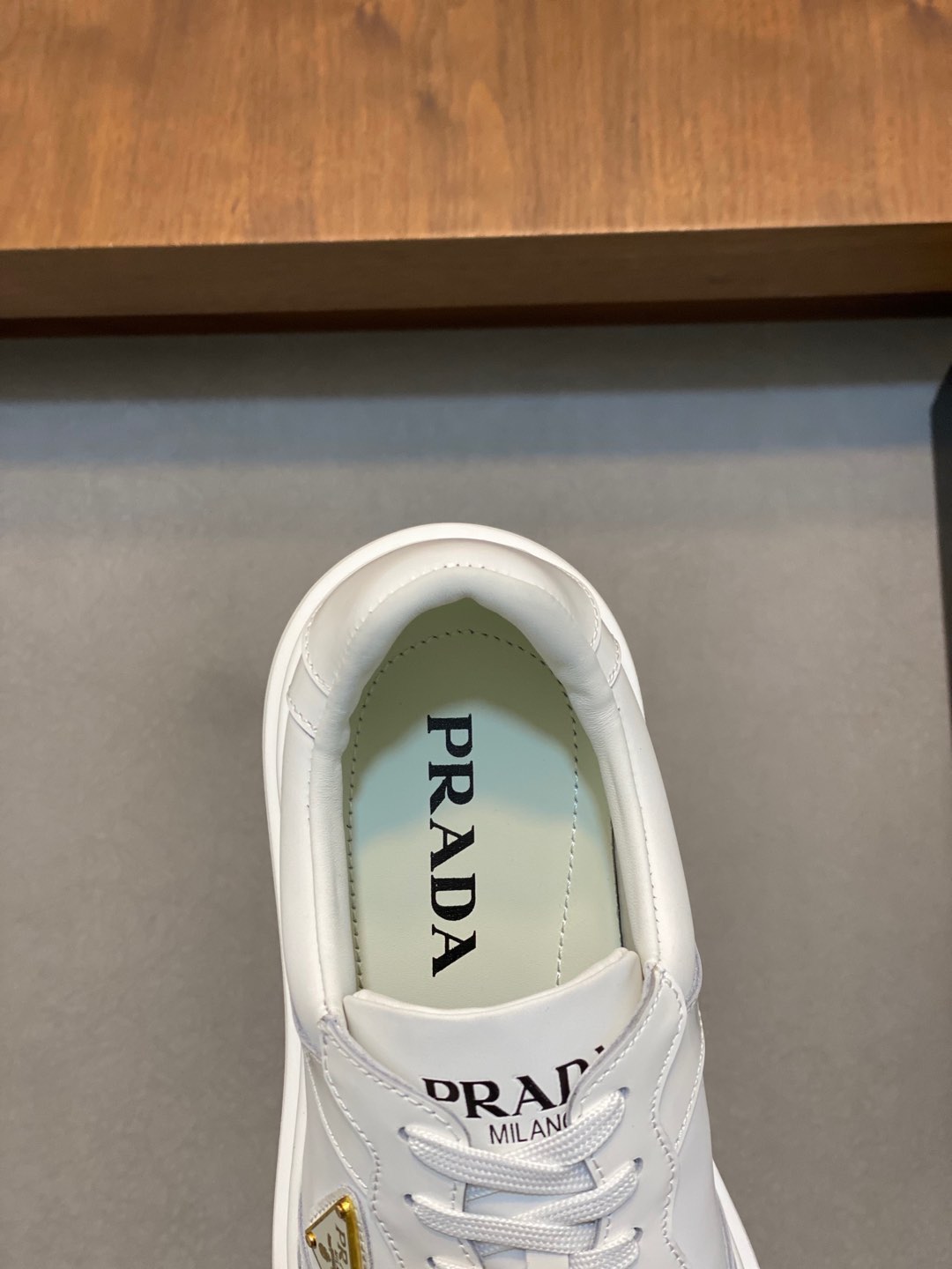 Image[1]-P880 PRADA Prada -High-end quality 🔍🔍🔍🔍 Casual sneaker boardshorts- Upper: 🔝 nappa calf leather, open-edge beaded calf leather, branded metal fasteners on the body of the shoe, injected brand logo on the tongue- Inside: water-dyed cowhide leather- Outsole: Ultra-light TPU foam - rubber; two-color molding outsole - ultra-high quality control - fine workmanship: highlight (high-end - noble - grade) - Size : 38-44 (45 can be customized) - high quality replica handbags
