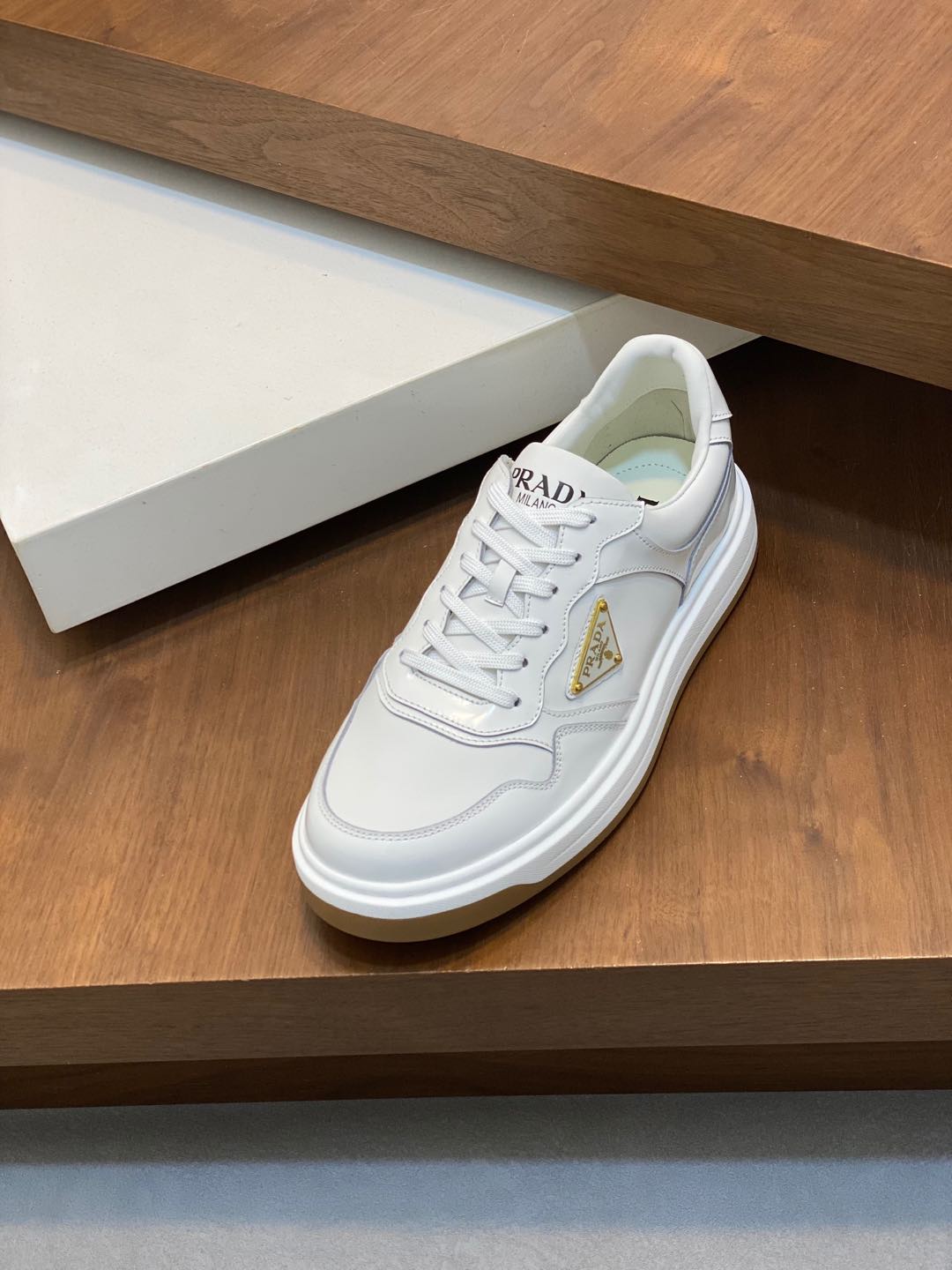 Image[1]-P880 PRADA Prada -High-end quality 🔍🔍🔍🔍 Casual sneaker boardshorts- Upper: 🔝 nappa calf leather, open-edge beaded calf leather, branded metal fasteners on the body of the shoe, injected brand logo on the tongue- Inside: water-dyed cowhide leather- Outsole: Ultra-light TPU foam - rubber; two-color molding outsole - ultra-high quality control - fine workmanship: highlight (high-end - noble - grade) - Size : 38-44 (45 can be customized) - high quality replica handbags