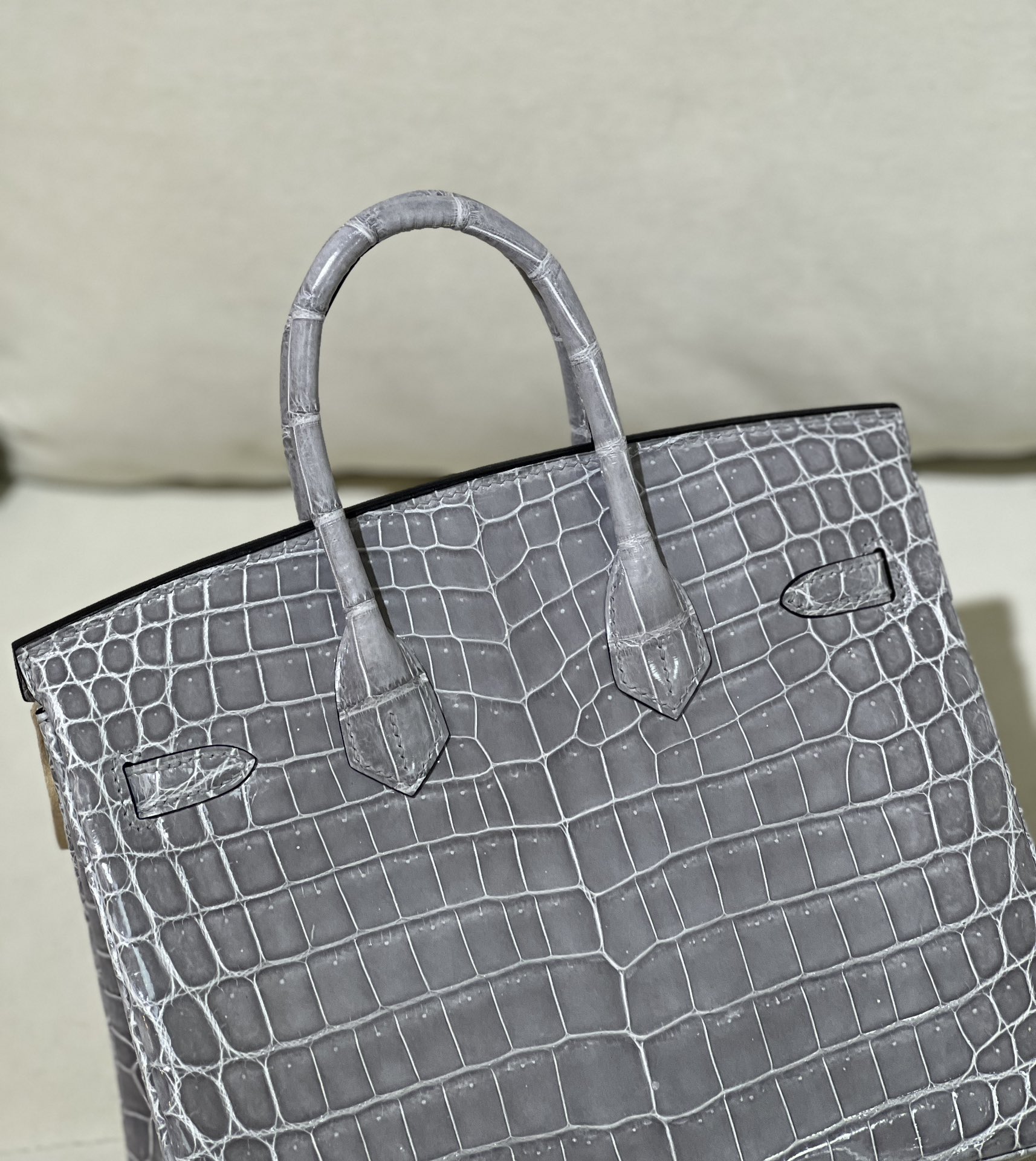 Picture [6]-bk25 Nile High Glacier Gray Gold Buckle-High Faux Bags