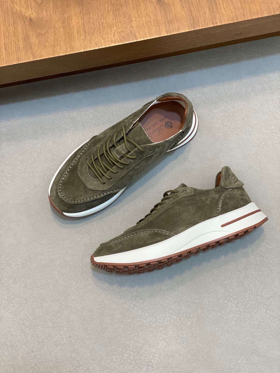 P800 Loro Piana - Nuoyu Pia Classic Joggers Men's Lace-up Casual Shoes Sneakers High-quality lightweight and comfortable fabrics outdoor leisure can be color-coordinated young and energetic with 3M reflective design with sportswear or casual suits are superb!Size: 39-44 (38, 45, 46, 47 can be customized)